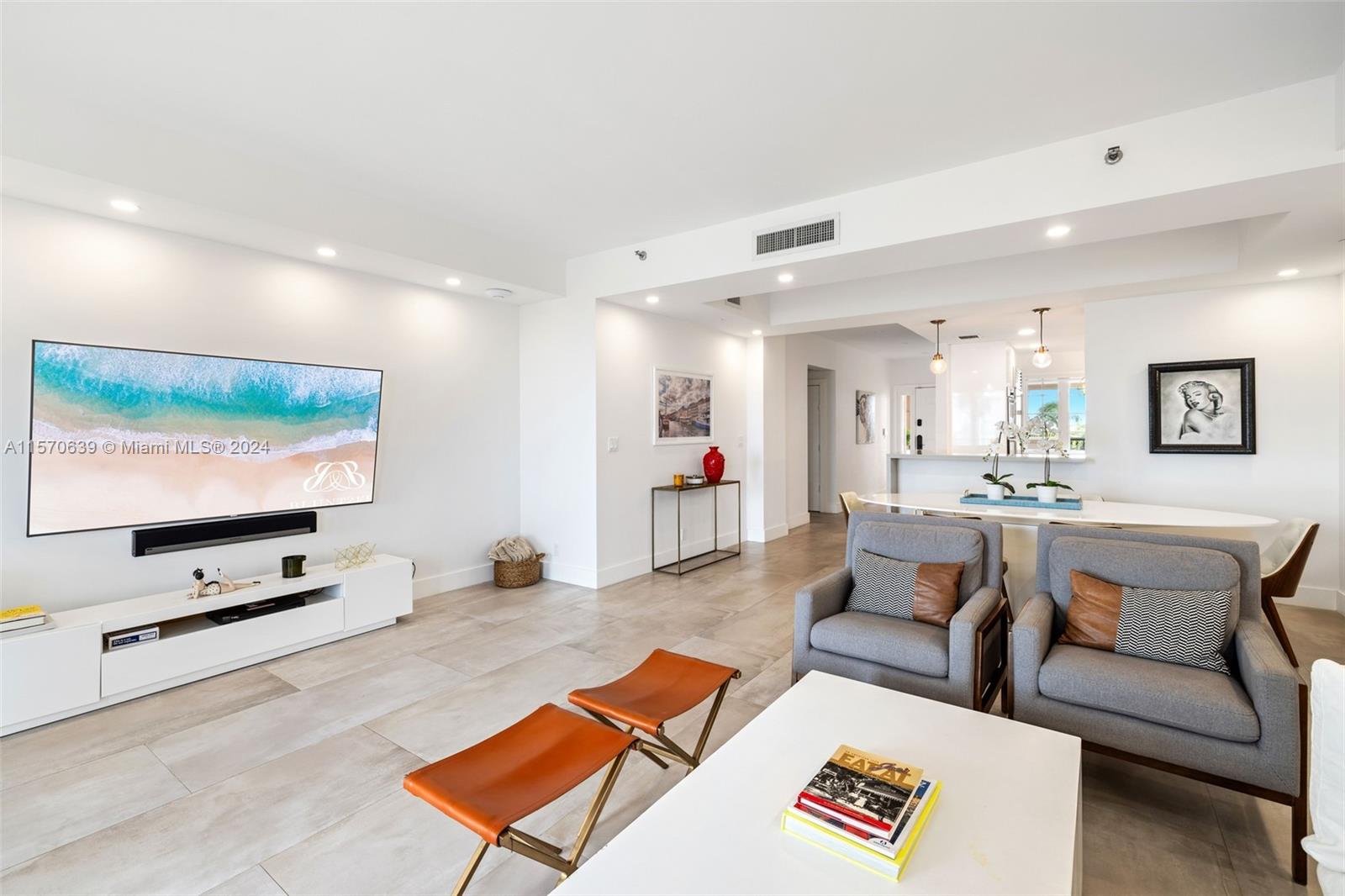 Seaside Condo - Residential Lease