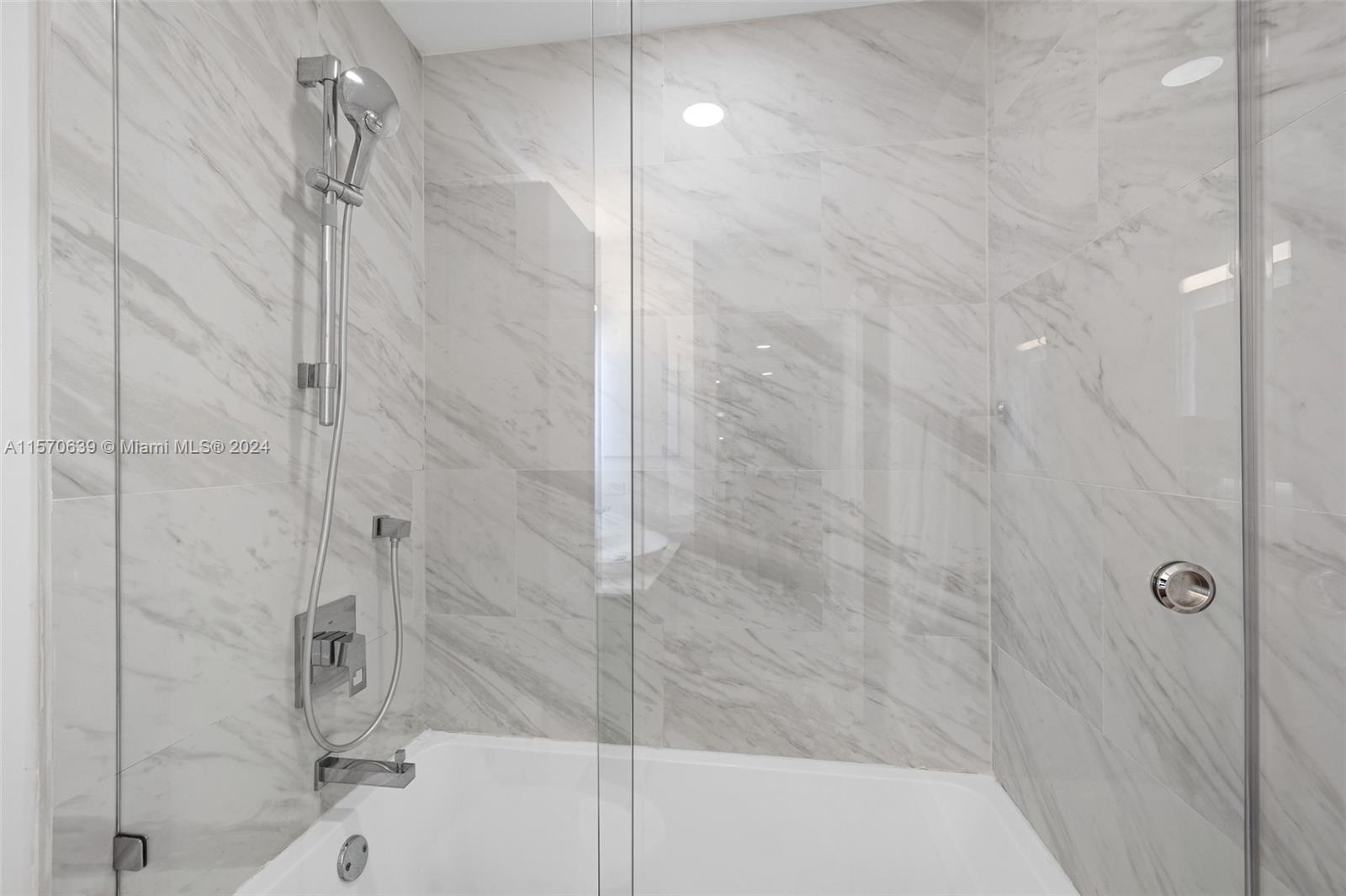 Seaside Condo - Residential Lease