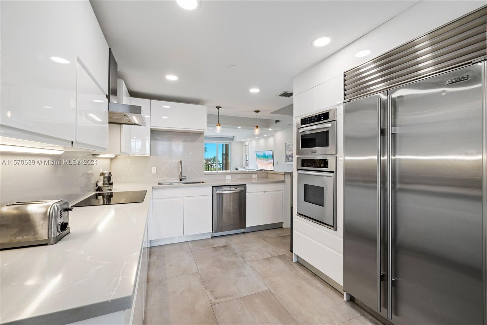 Seaside Condo - Residential Lease