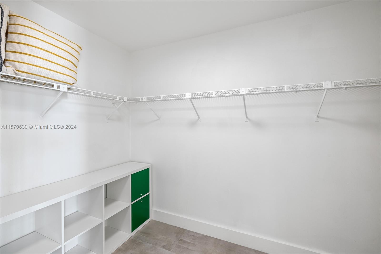 Seaside Condo - Residential Lease