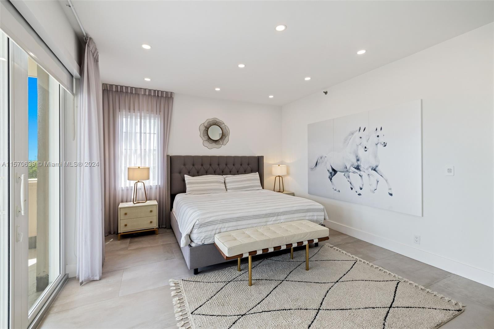 Seaside Condo - Residential Lease