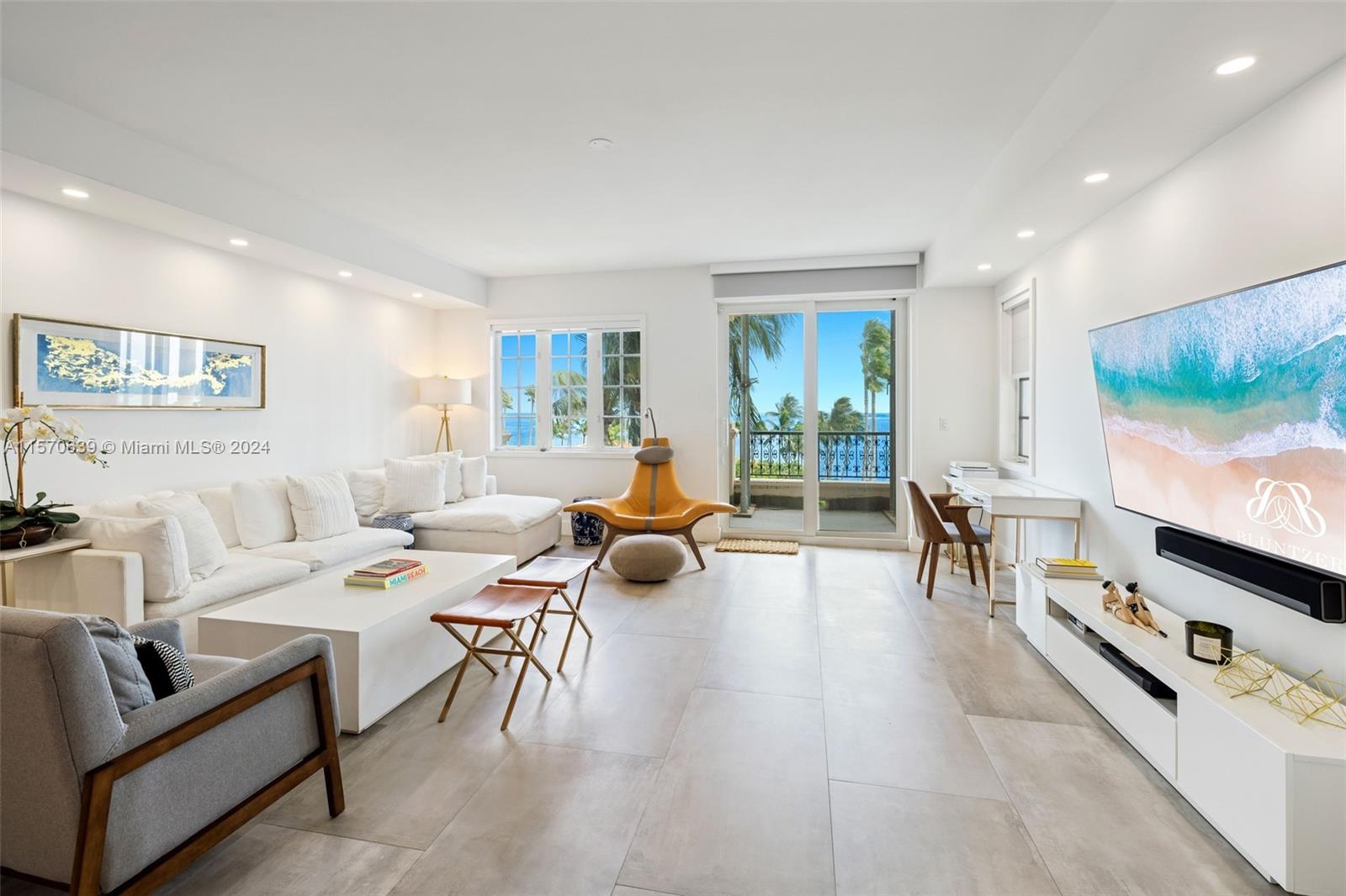 19144 Fisher Island Dr 19144