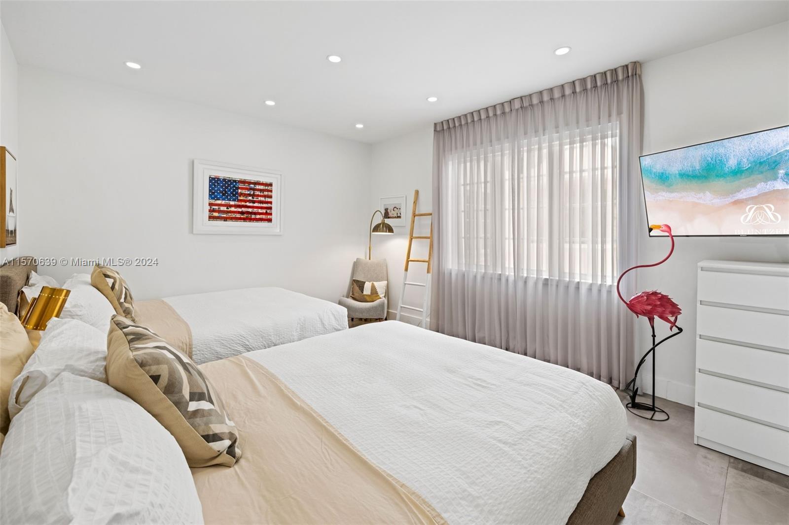 Seaside Condo - Residential Lease