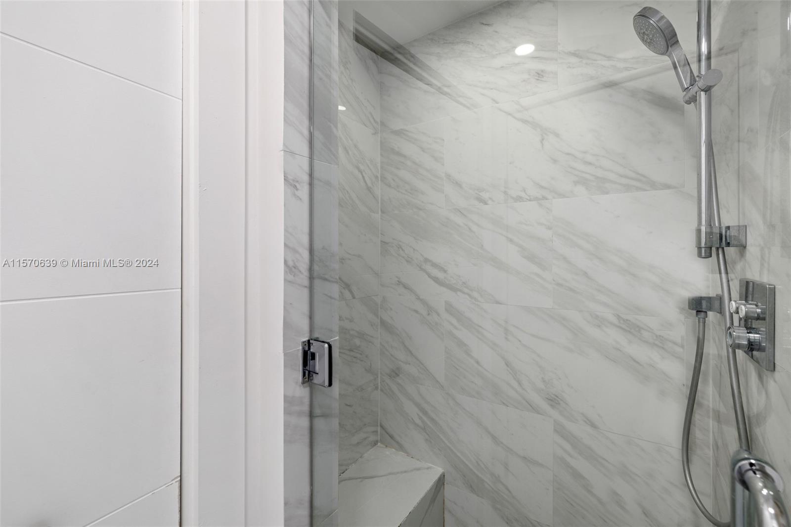 Seaside Condo - Residential Lease