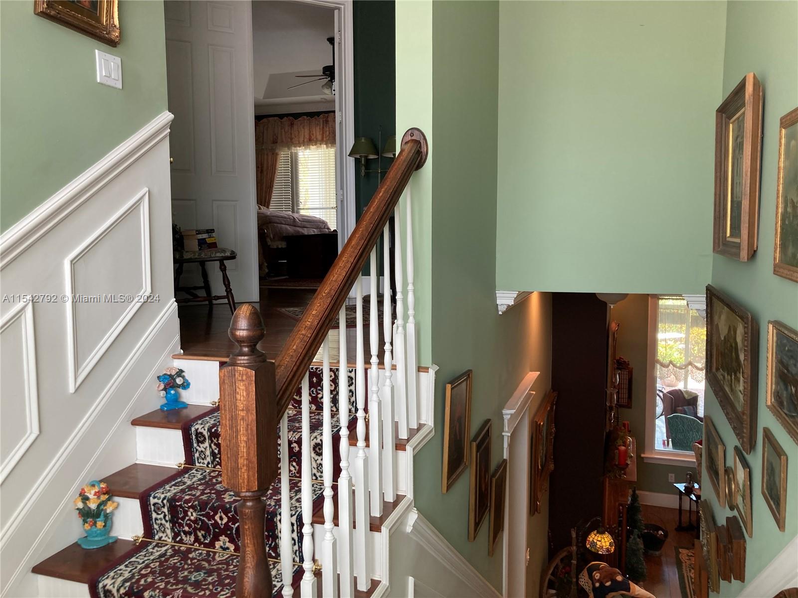 REDLANDS - Residential