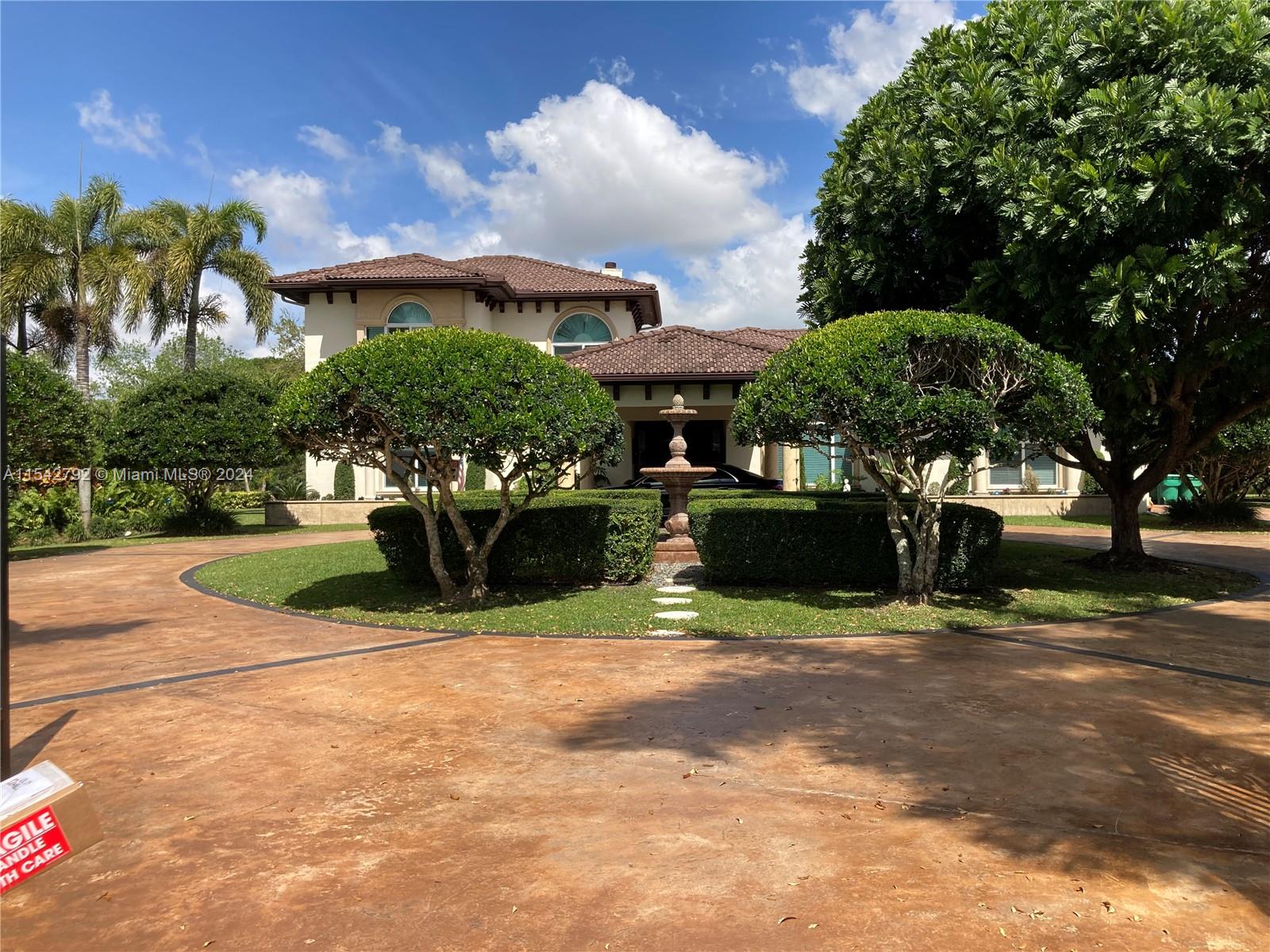 REDLANDS - Residential