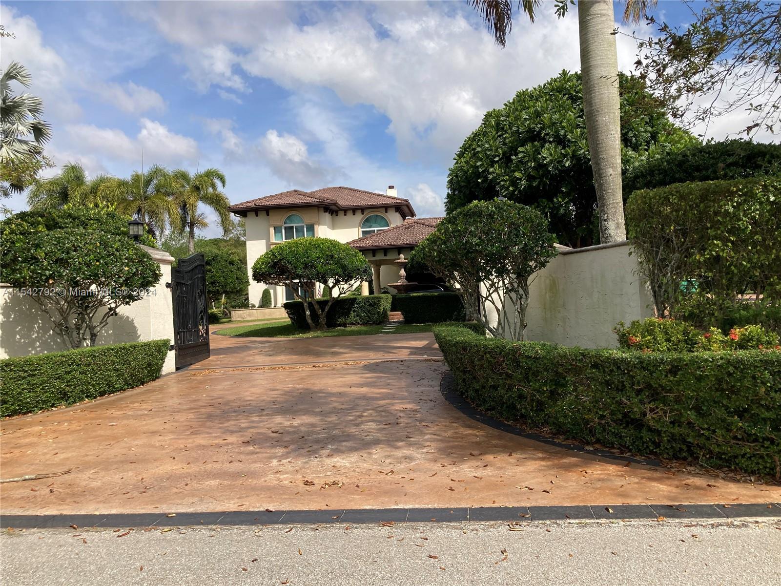 REDLANDS - Residential