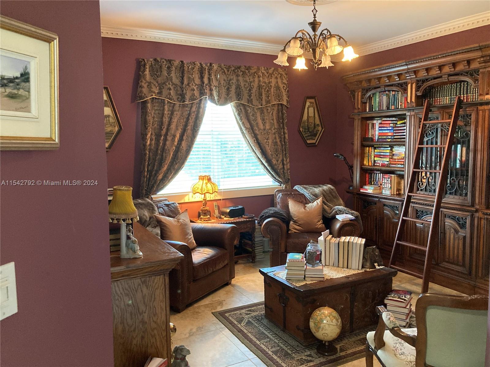 REDLANDS - Residential