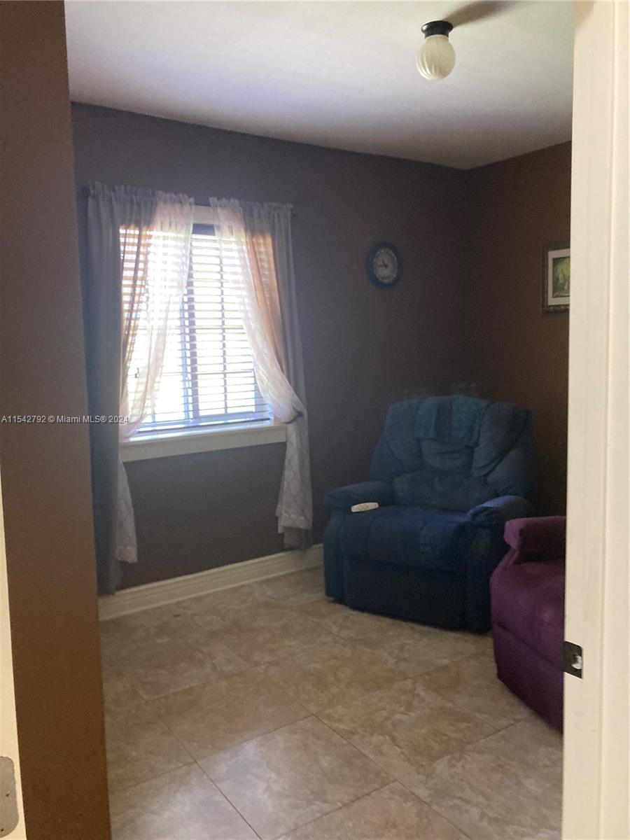 REDLANDS - Residential