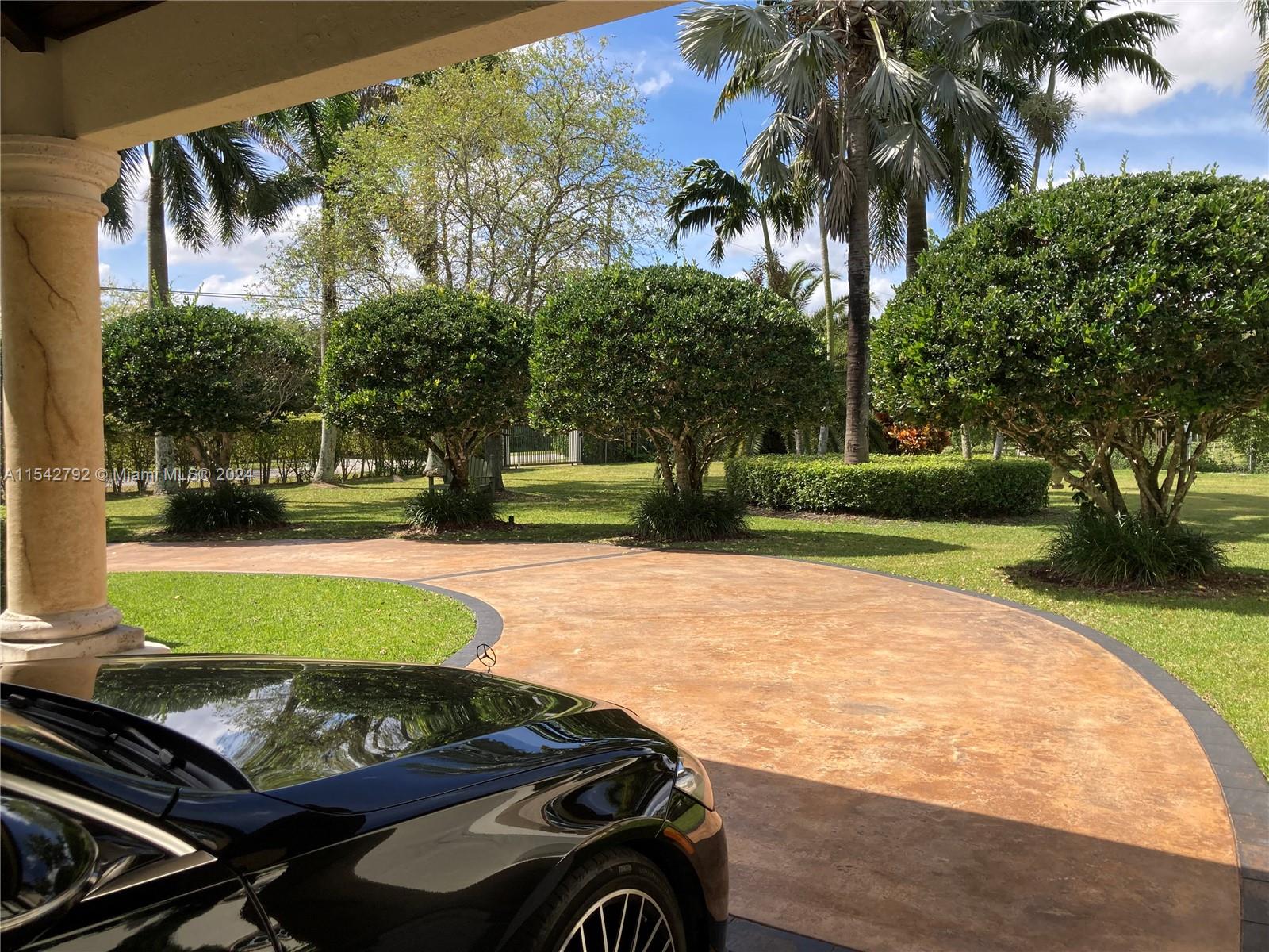 REDLANDS - Residential