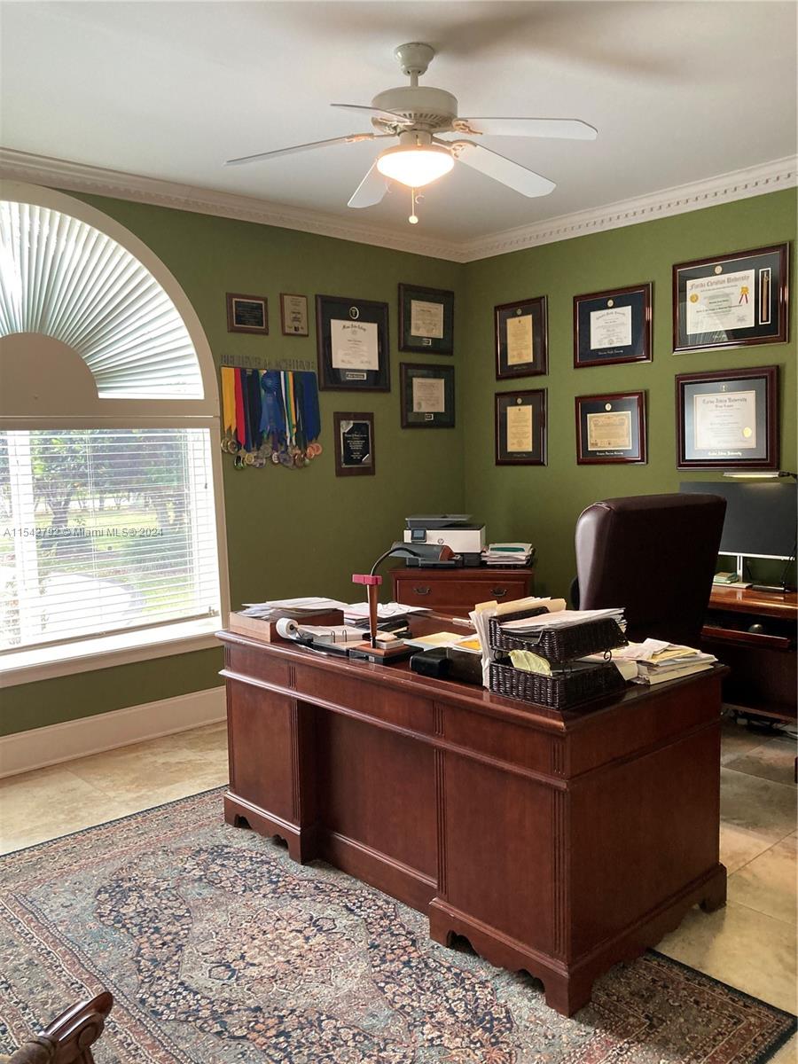 REDLANDS - Residential