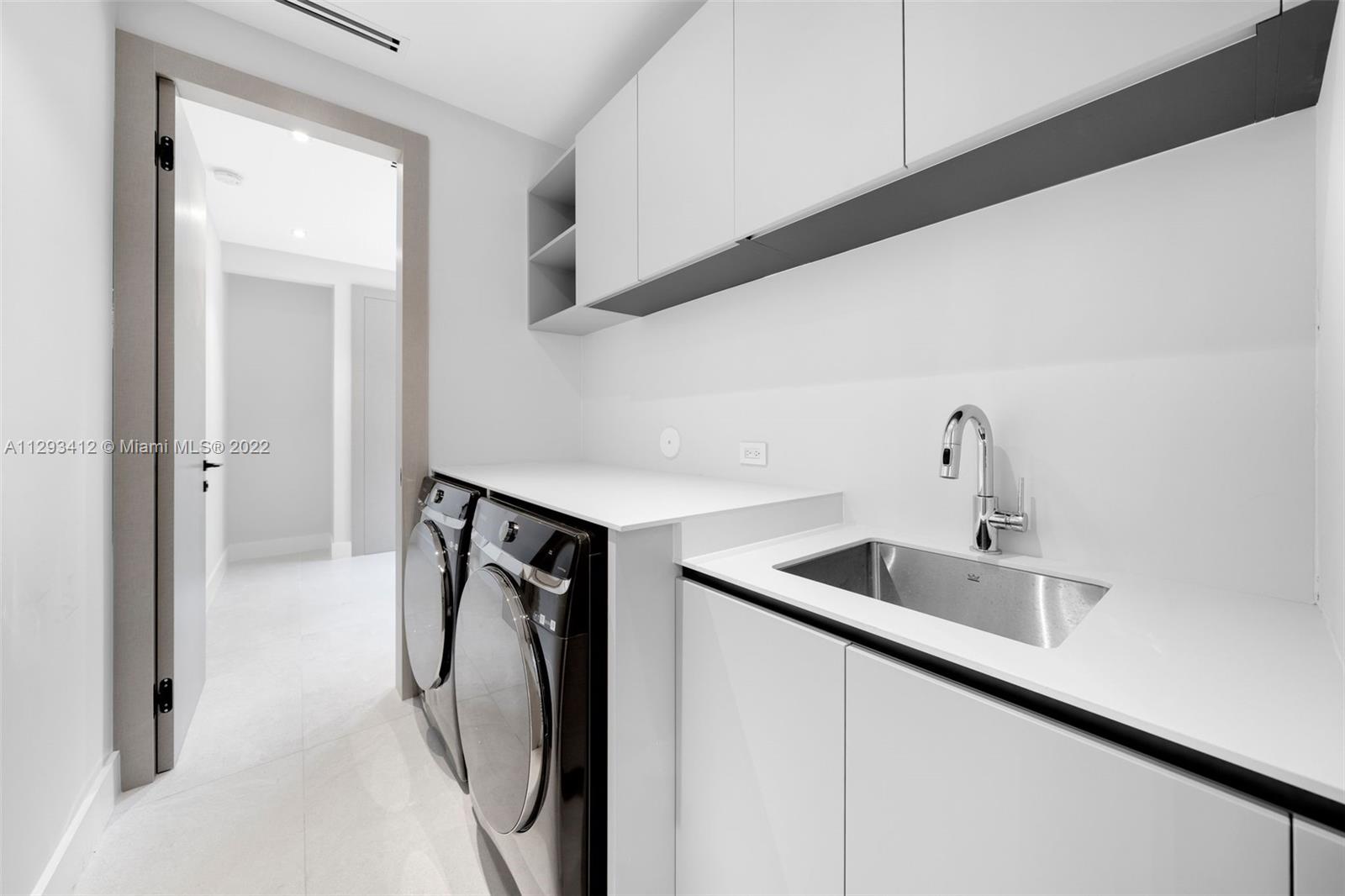 DOUGLAS CIRCLE - Residential