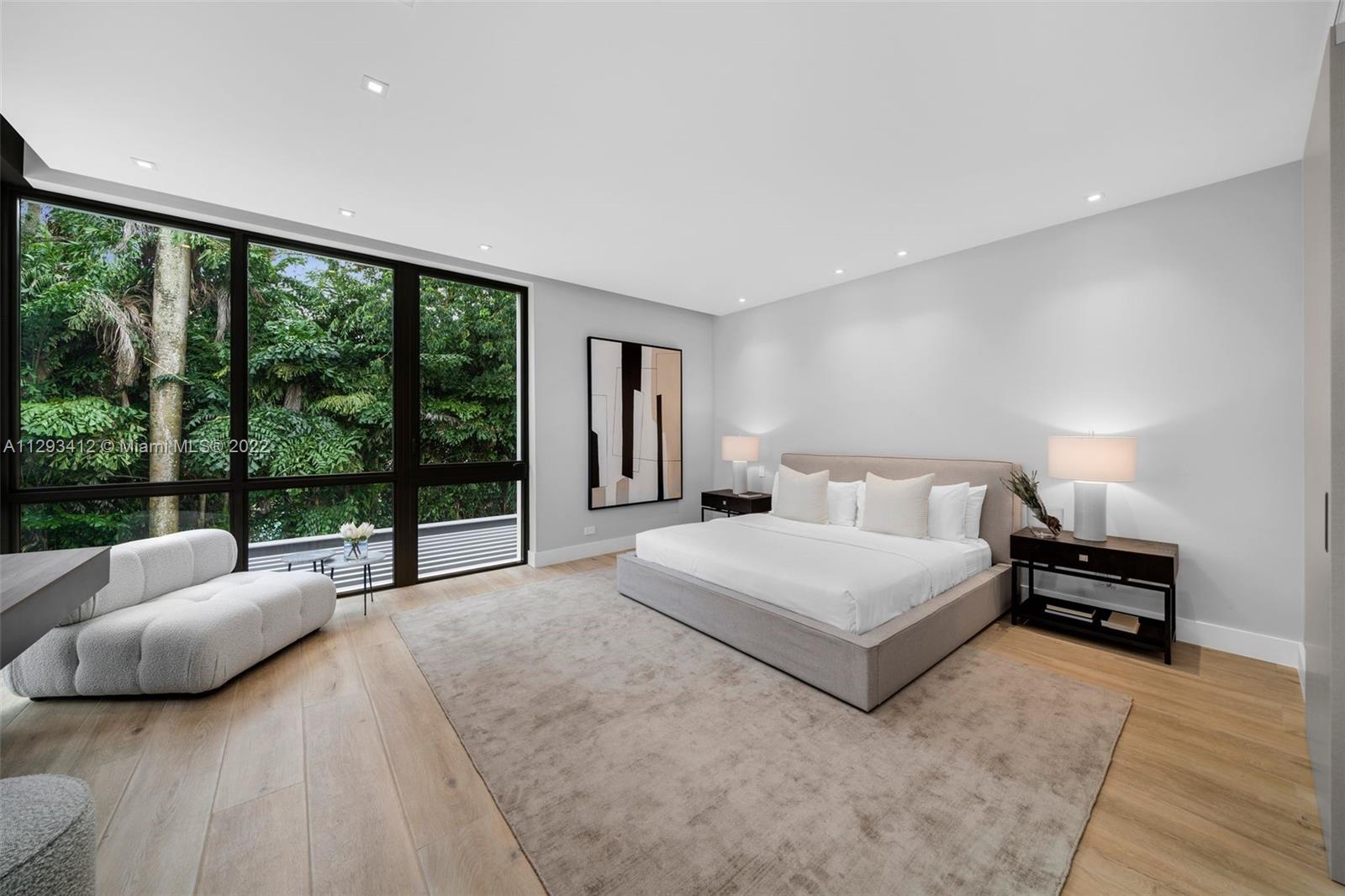 DOUGLAS CIRCLE - Residential