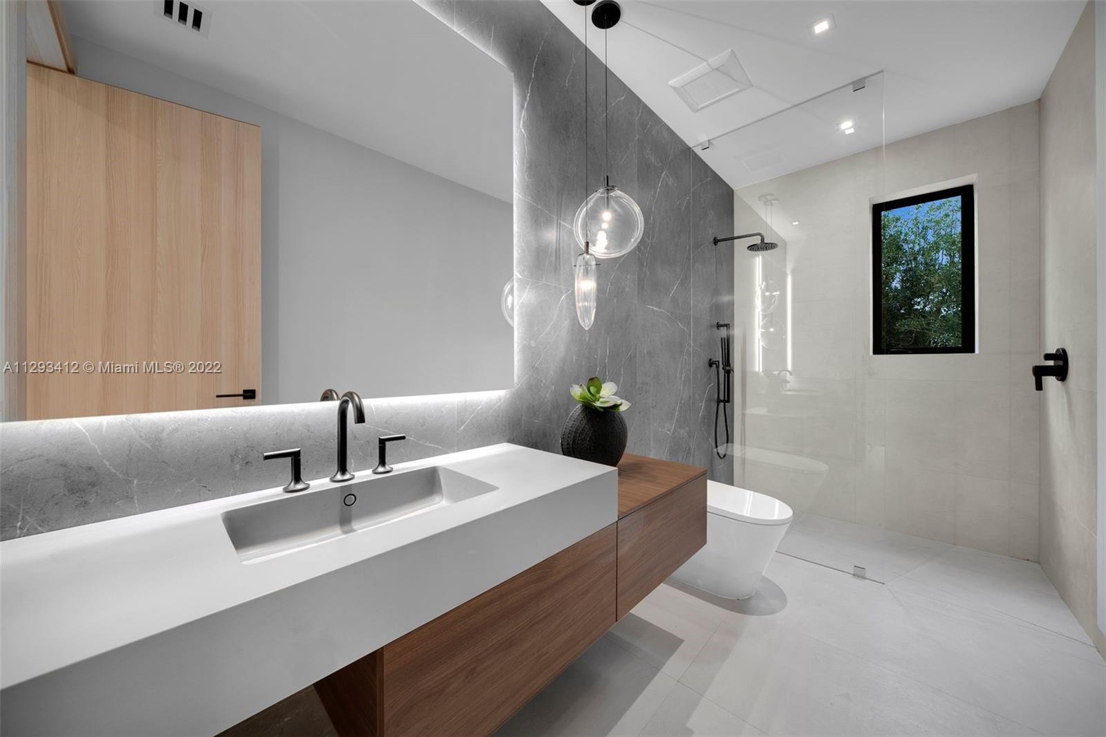 DOUGLAS CIRCLE - Residential