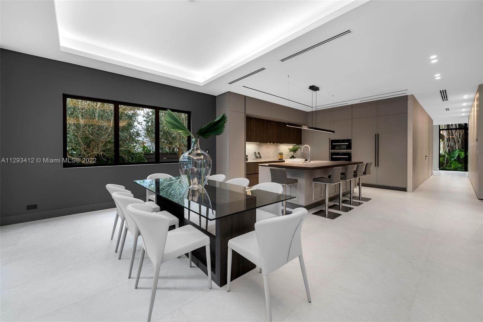 DOUGLAS CIRCLE - Residential