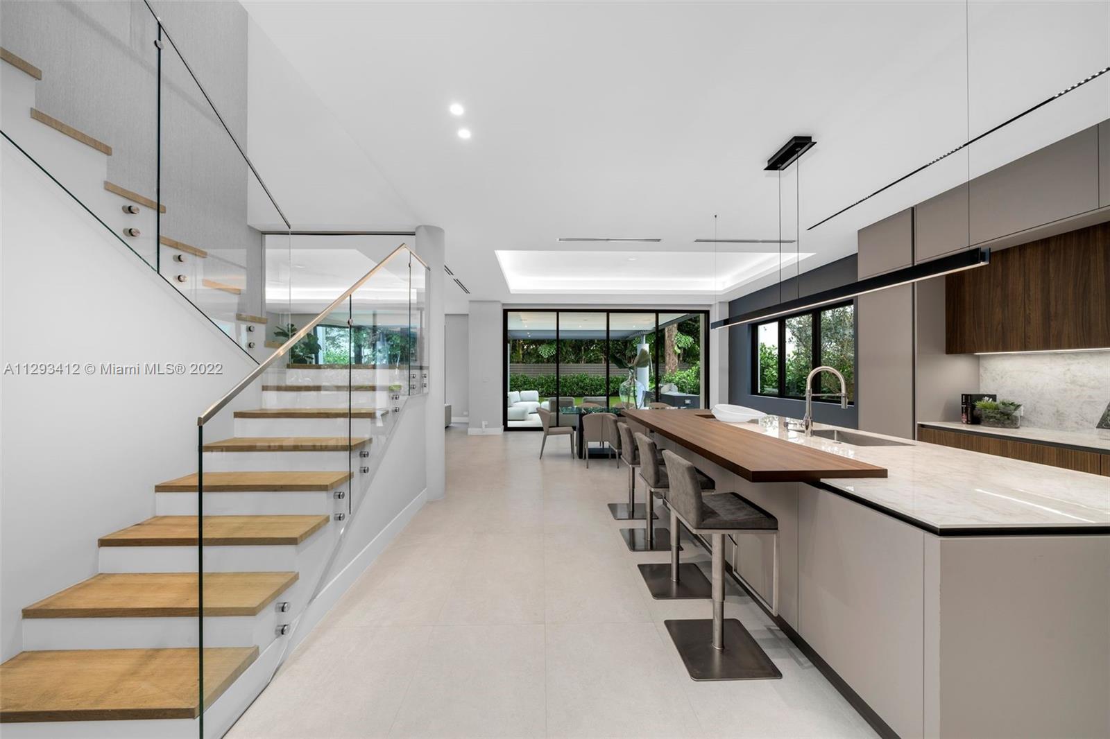 DOUGLAS CIRCLE - Residential