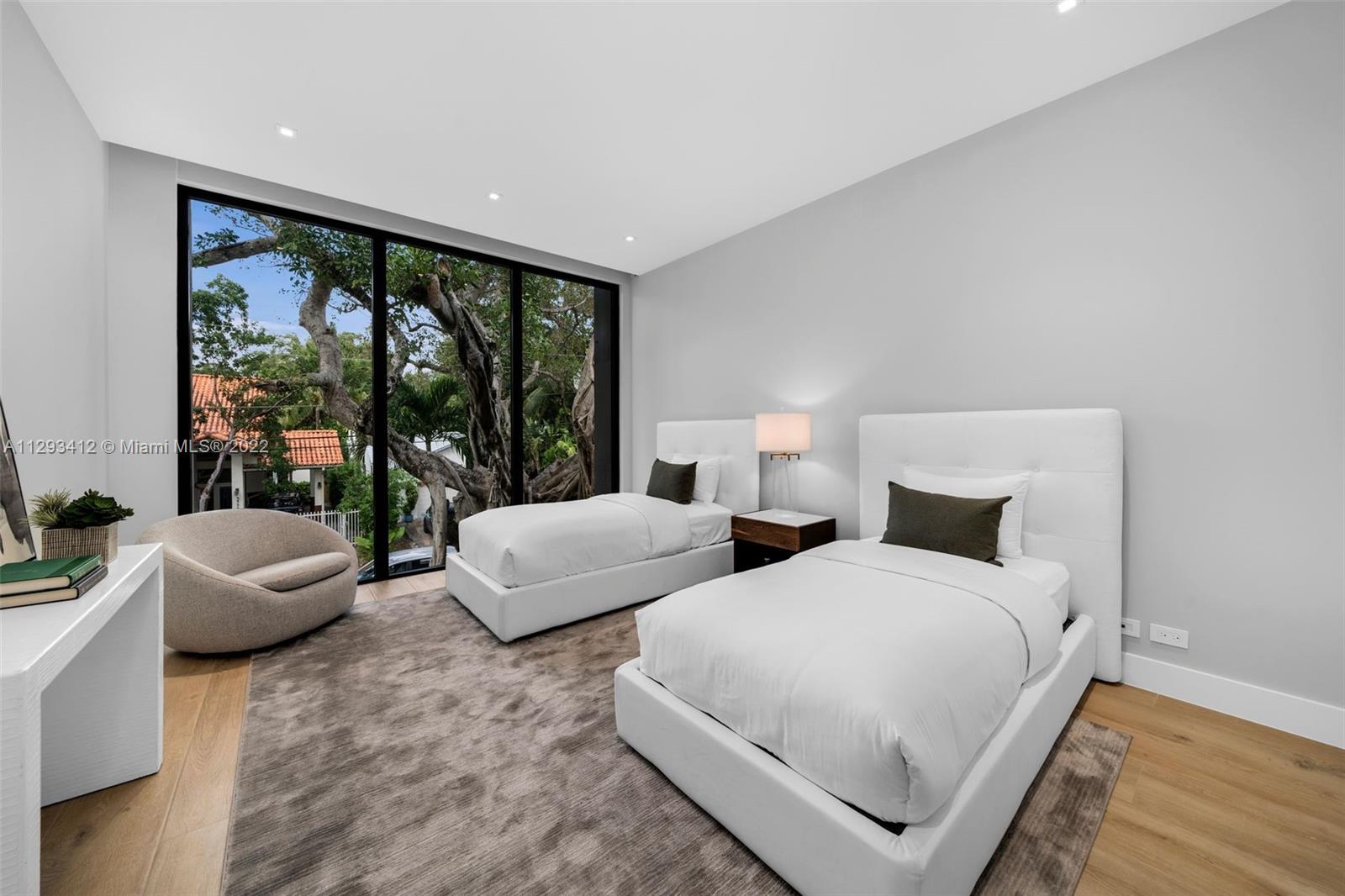 DOUGLAS CIRCLE - Residential