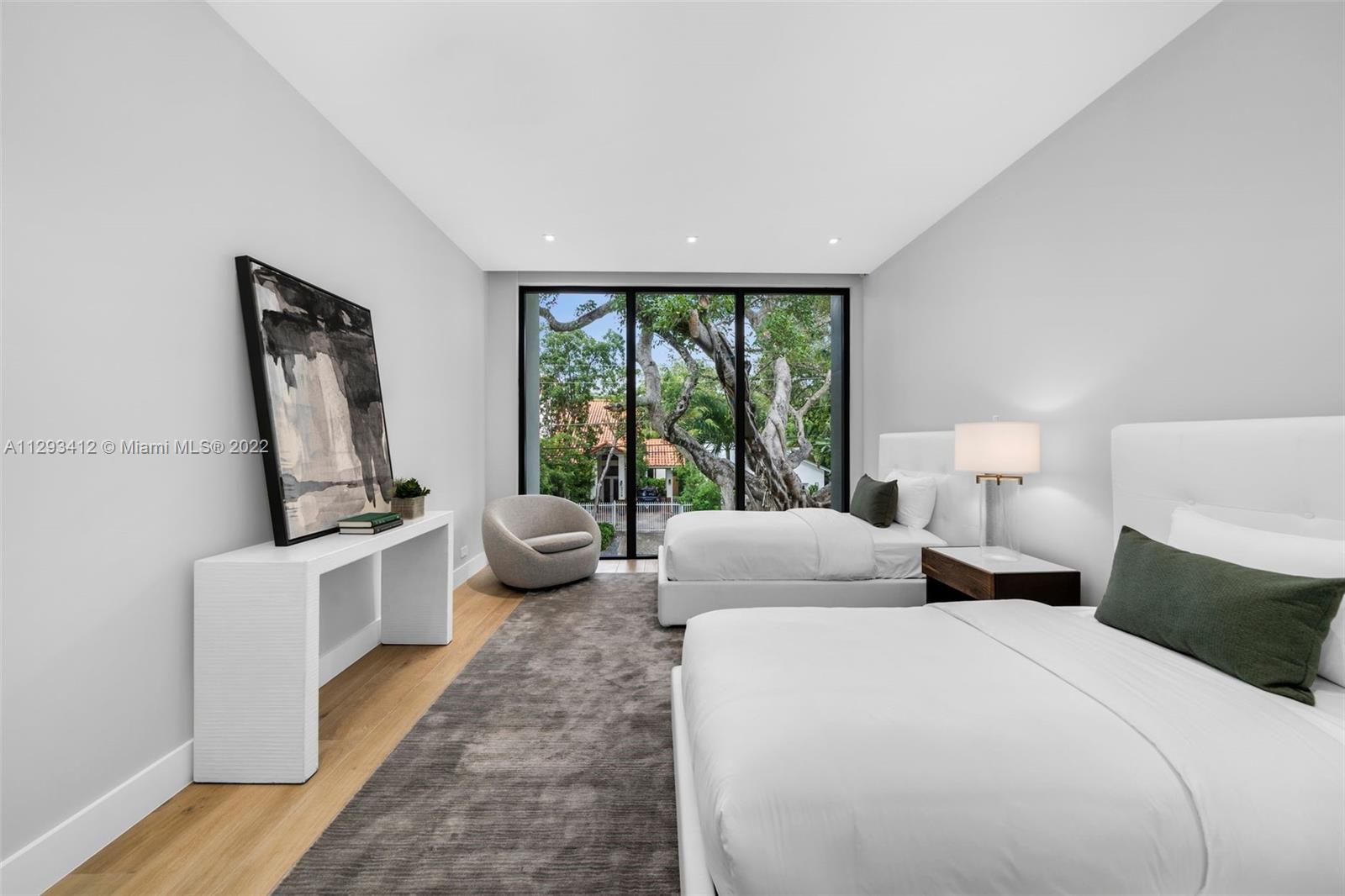 DOUGLAS CIRCLE - Residential