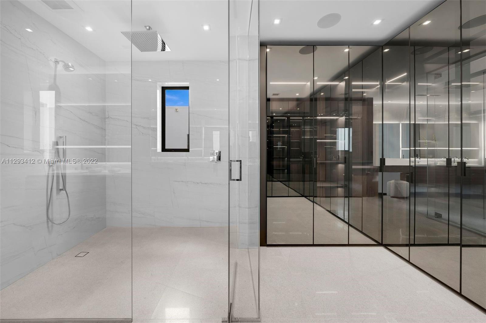 DOUGLAS CIRCLE - Residential