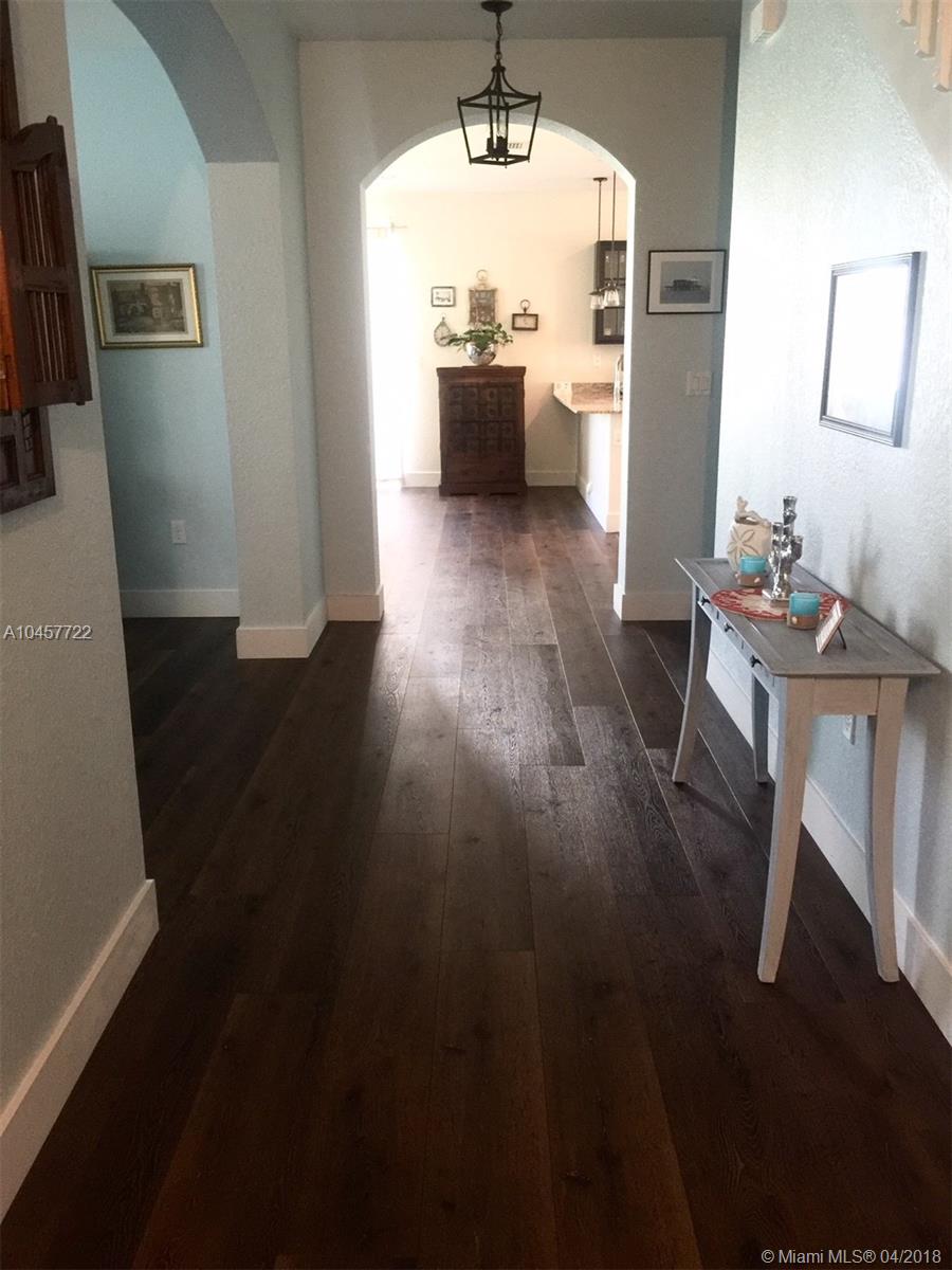 REDLAND REEF - Residential