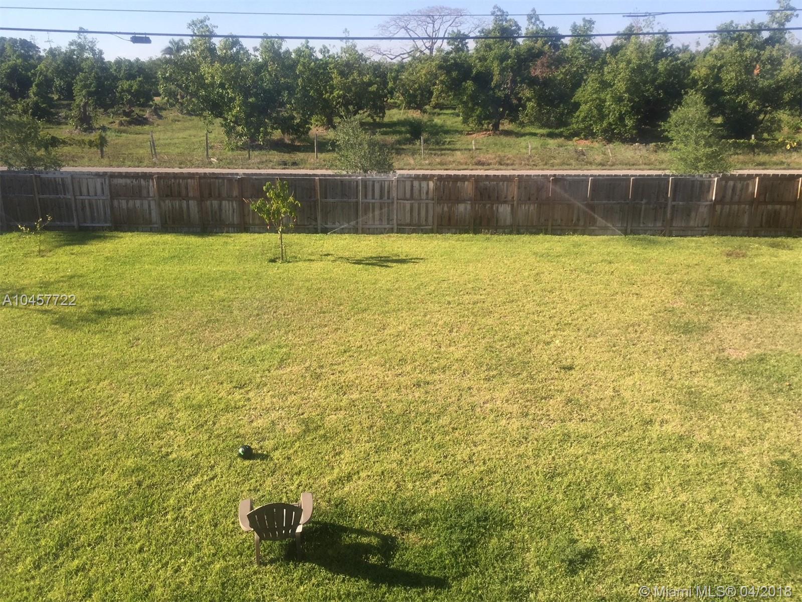 REDLAND REEF - Residential