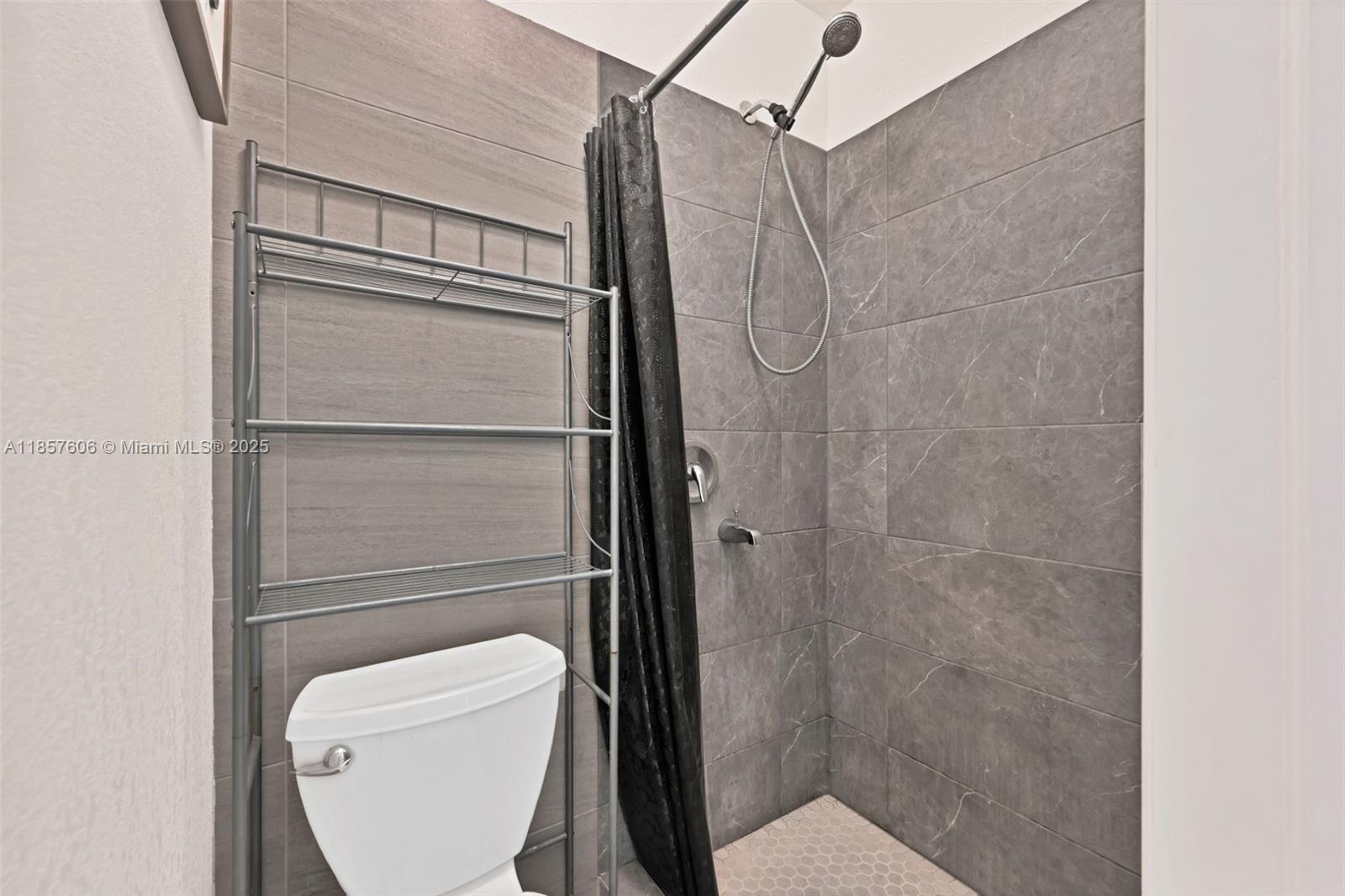 MIDDLE RIVER HEIGHTS - Residential