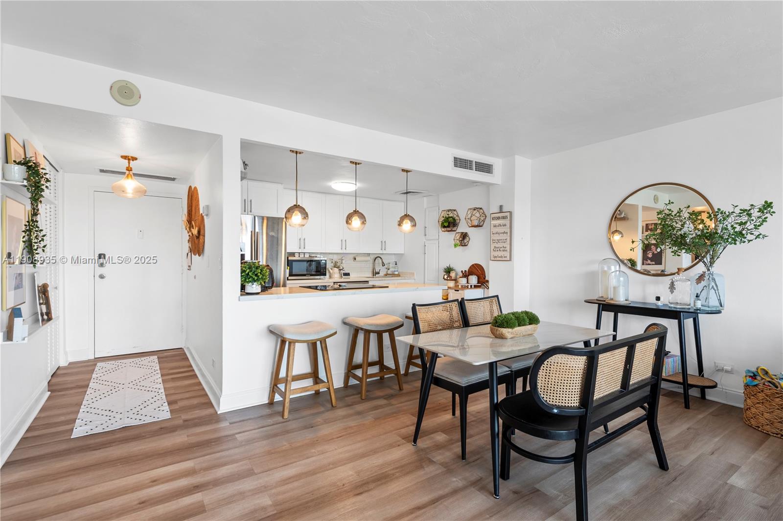 BRICKELL TOWNHOUSE CONDO - Residential Lease