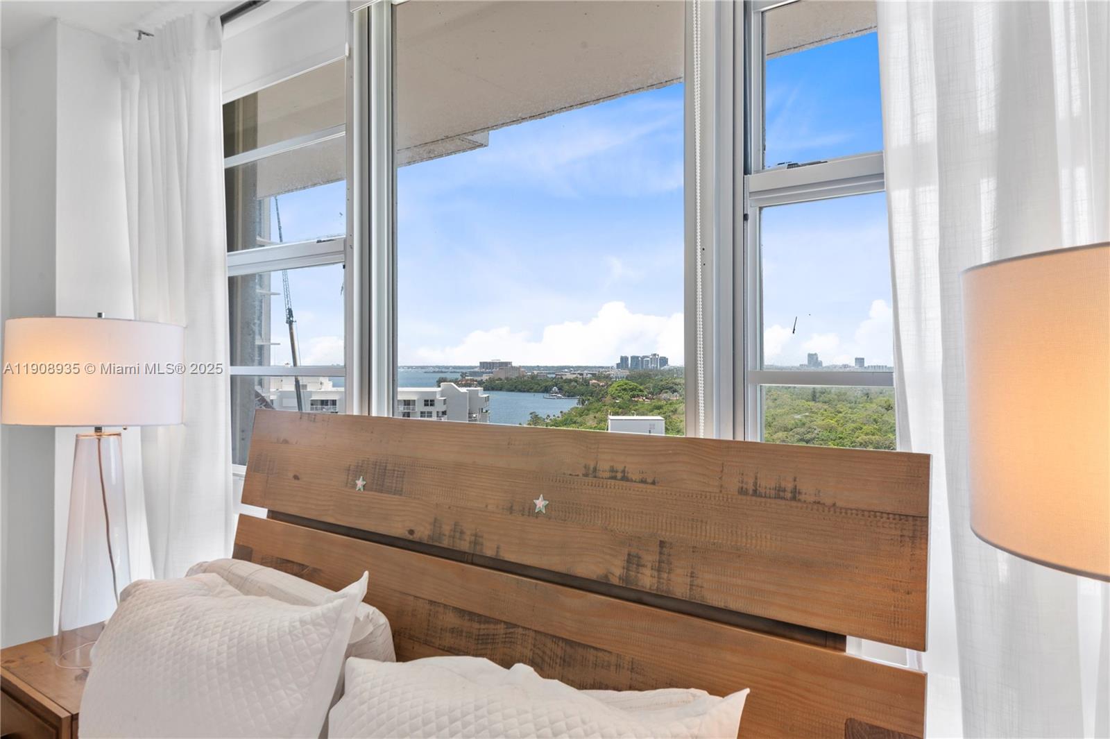 BRICKELL TOWNHOUSE CONDO - Residential Lease