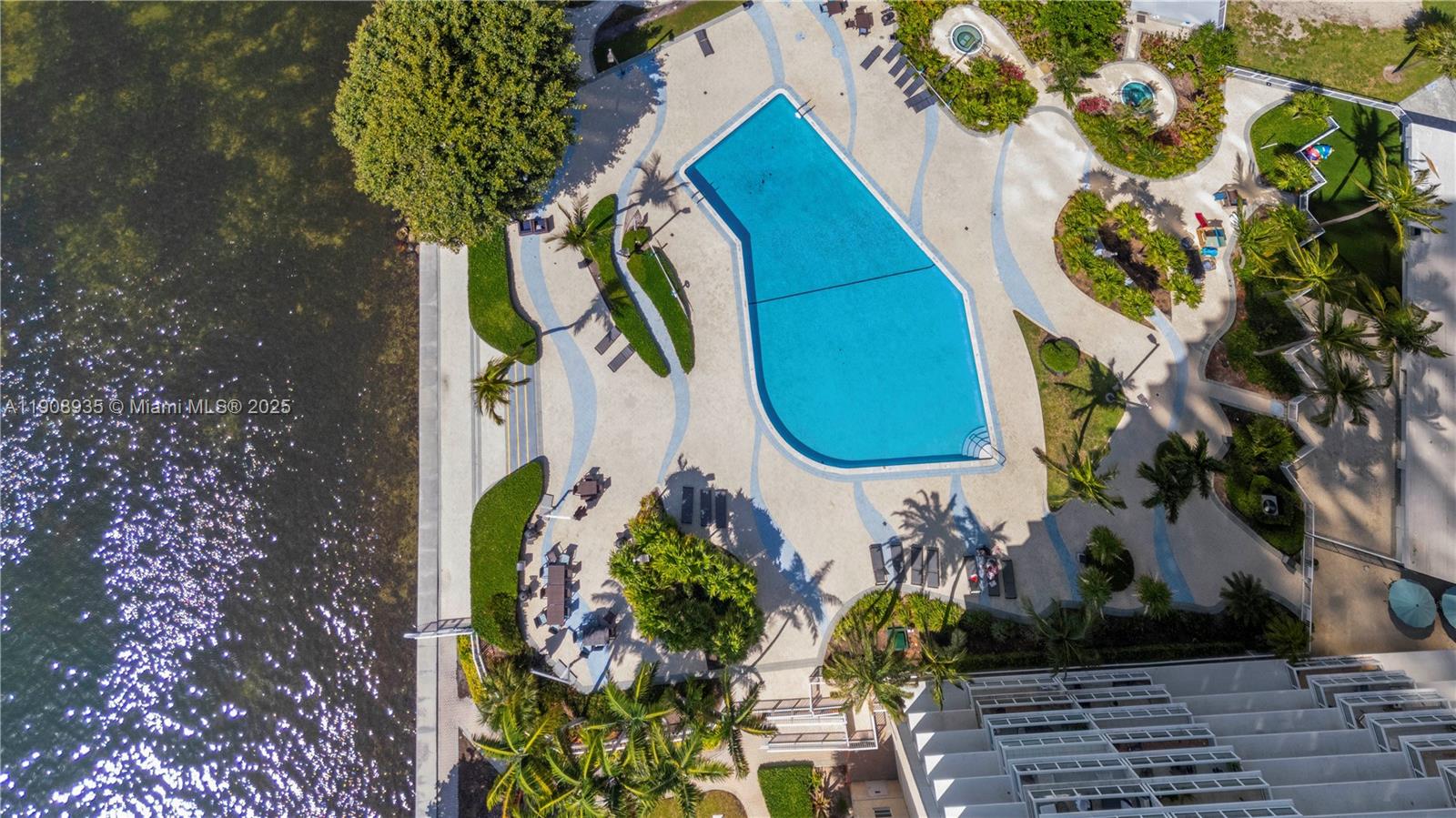 BRICKELL TOWNHOUSE CONDO - Residential Lease