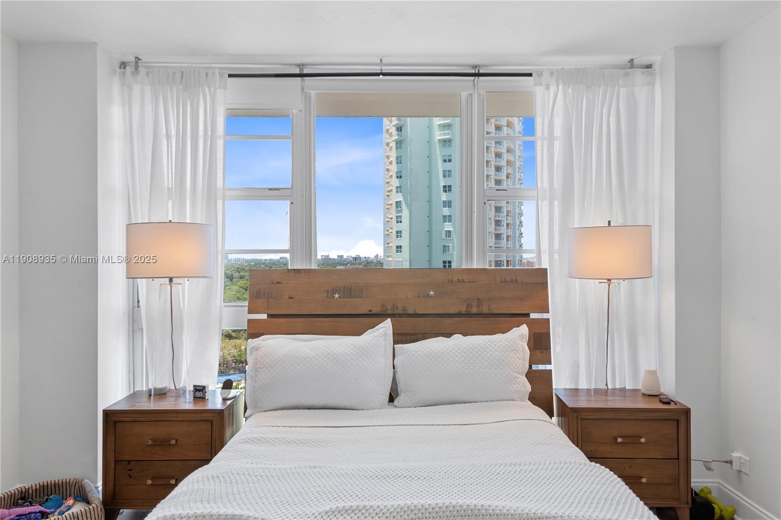 BRICKELL TOWNHOUSE CONDO - Residential Lease