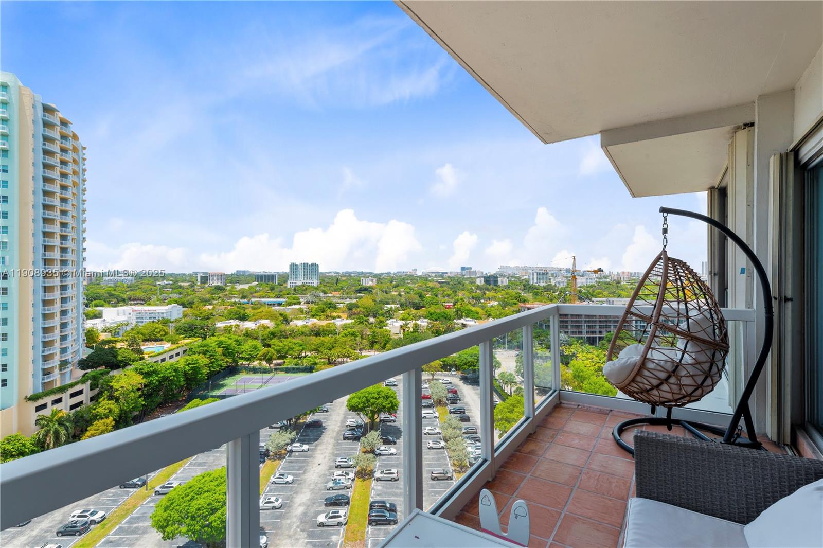 BRICKELL TOWNHOUSE CONDO - Residential Lease