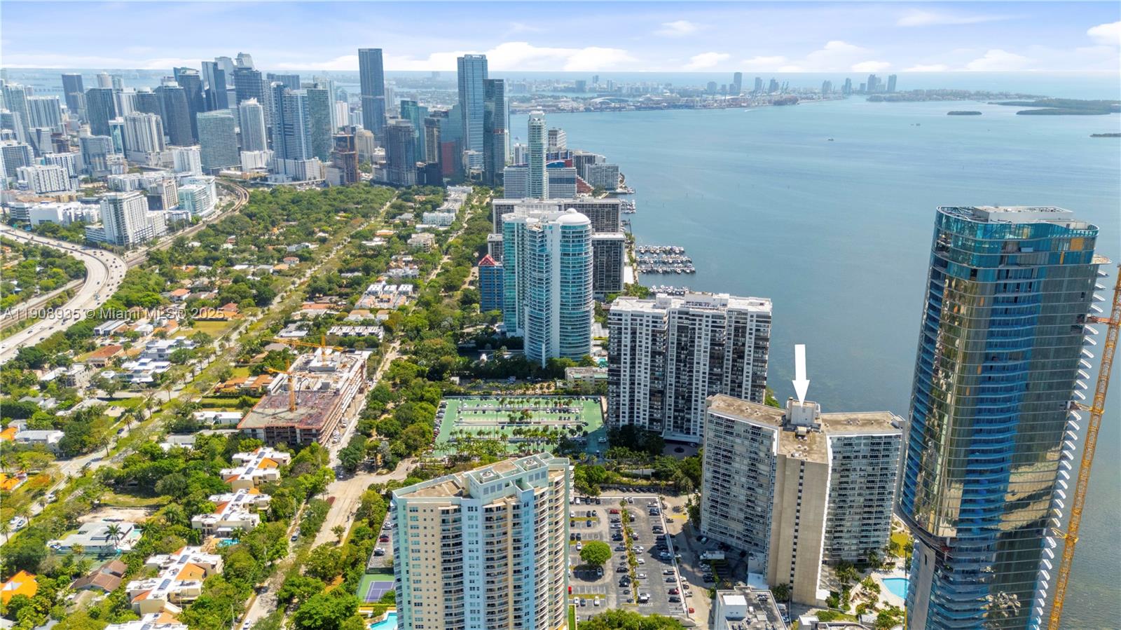 BRICKELL TOWNHOUSE CONDO - Residential Lease