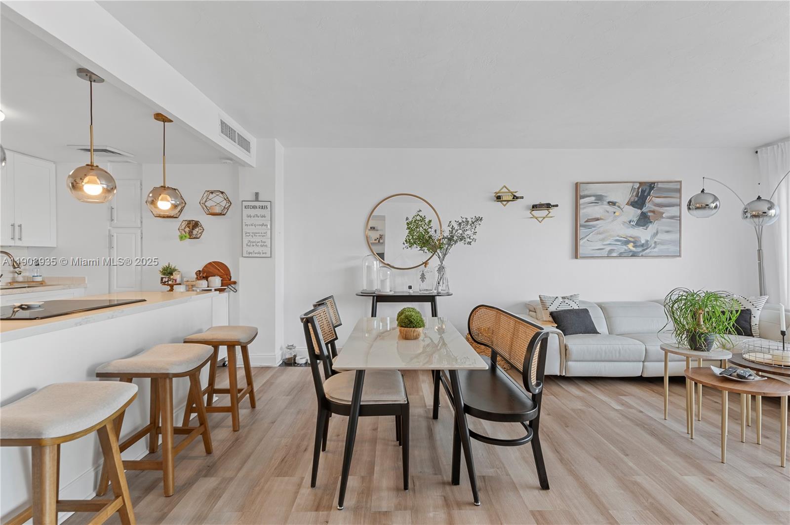 BRICKELL TOWNHOUSE CONDO - Residential Lease