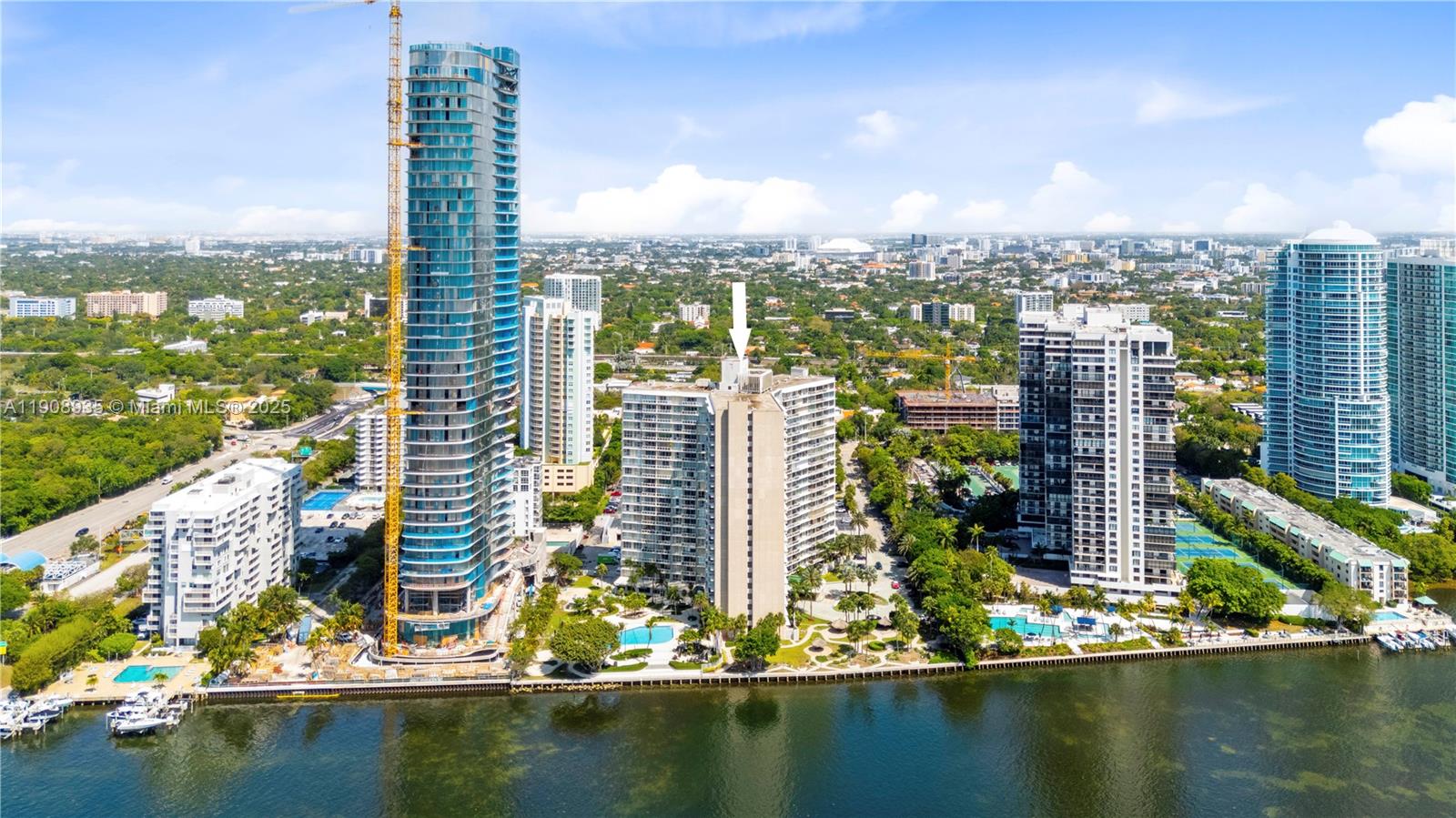 BRICKELL TOWNHOUSE CONDO - Residential Lease
