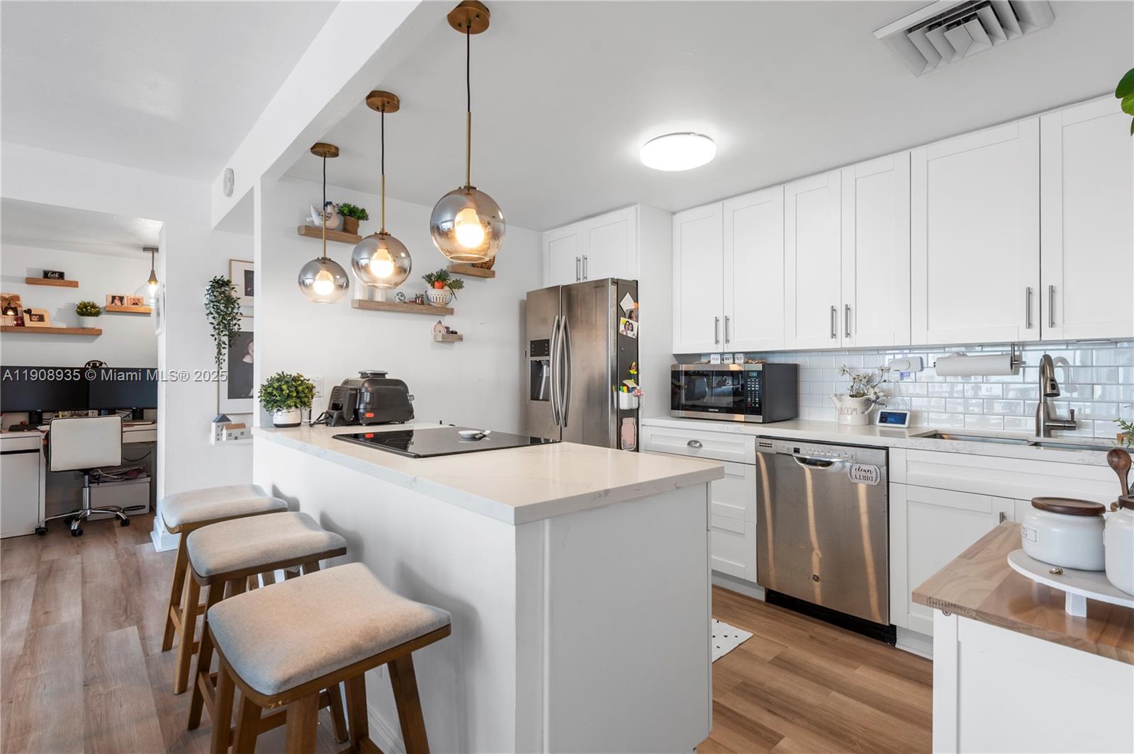 BRICKELL TOWNHOUSE CONDO - Residential Lease