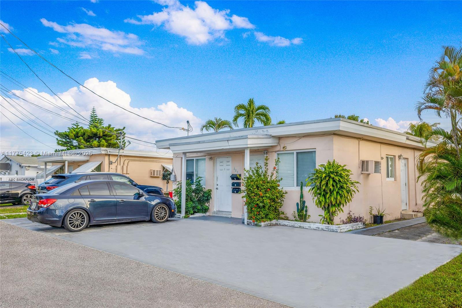 We are pleased to present 322 & 326 NE 6th St, a prime 6-unit property in the heart of Hallandale Beach right off of US-1. Consisting of six well-maintained units, four of which are 1 bed/1 bath units, and two are studio units.. Equipped with separate electric meters, partial impact windows, and the added convenience of coin laundry for extra income. Minutes away from Gulfstream Park, Aventura Mall, the New Hallandale Shopping Center, and pristine beaches, this property offers both convenience and lifestyle. The property holds the potential for an income exceeding $117,000 when rents are adjusted to market rates. More than 8 parking spaces, ensuring convenience for residents. Central RAC zoning.