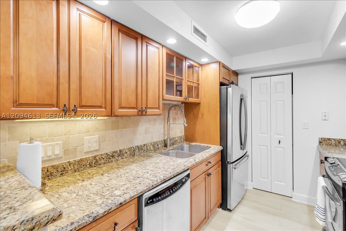 3000 N Ocean Dr 3B