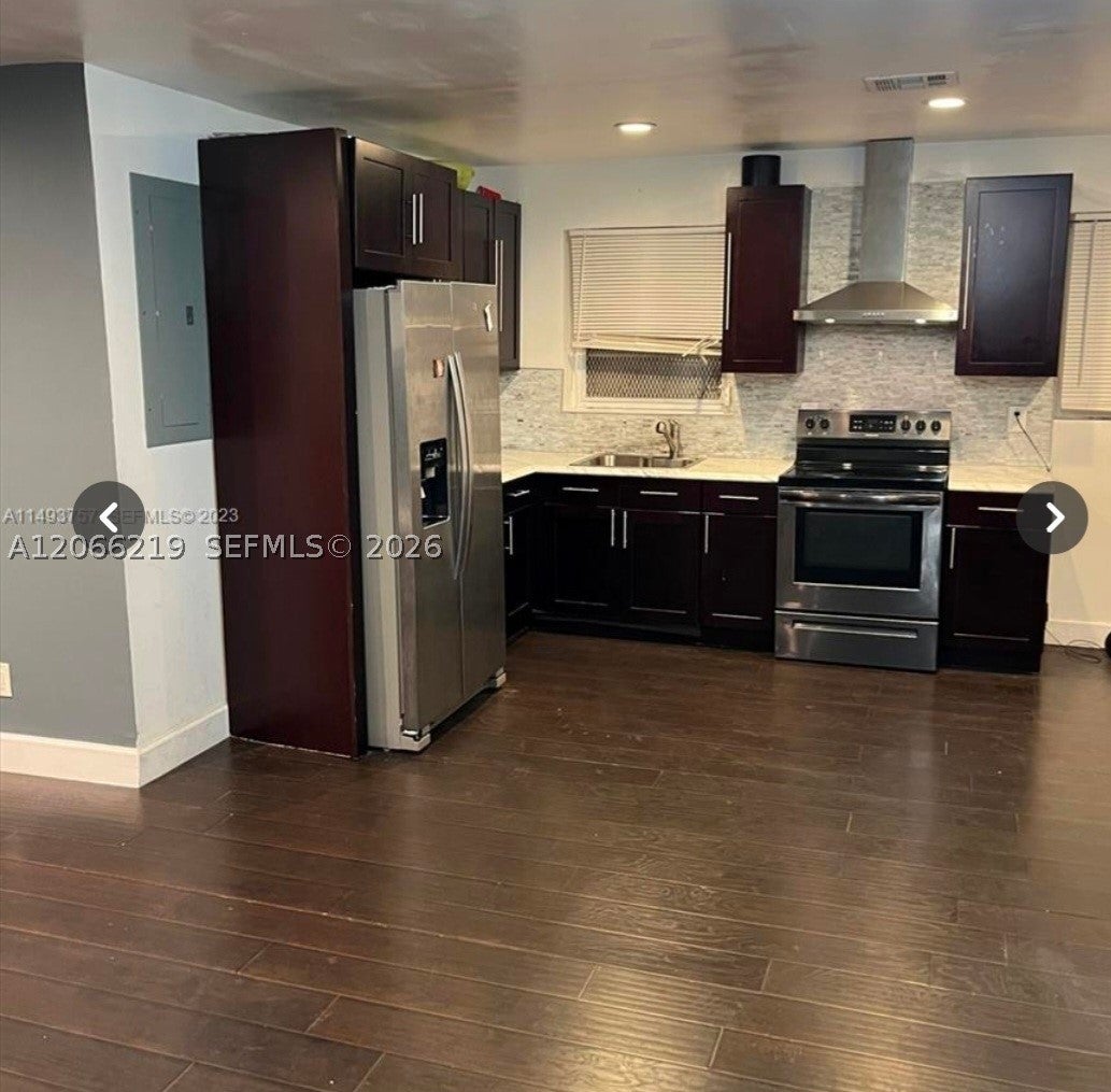 948 NW 84th Ter, Miami FL 33150