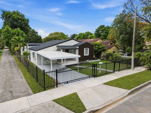 Tiny photo for 4711 NW 11th Ave, Miami, FL 33127 (MLS # A12006132)