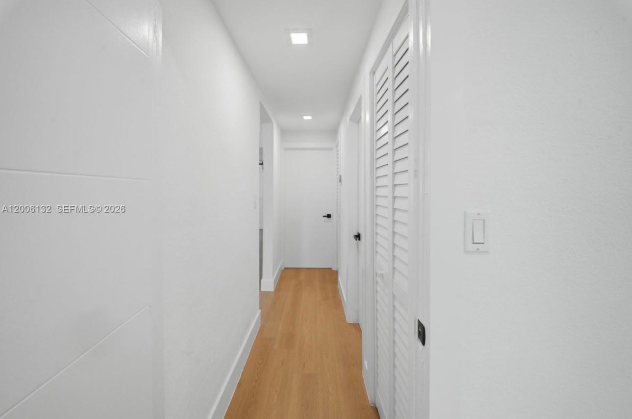 CRESTWOOD - Residential
