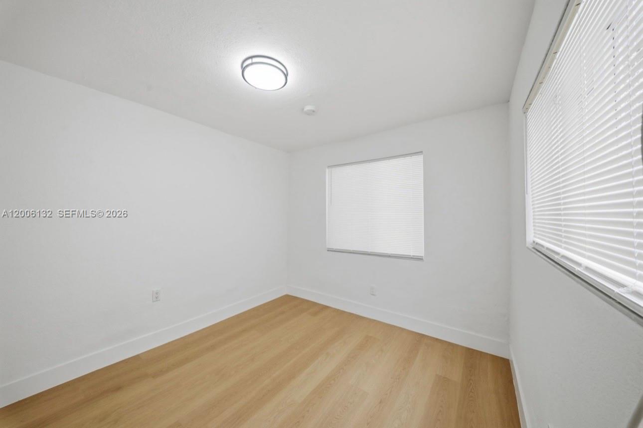 CRESTWOOD - Residential