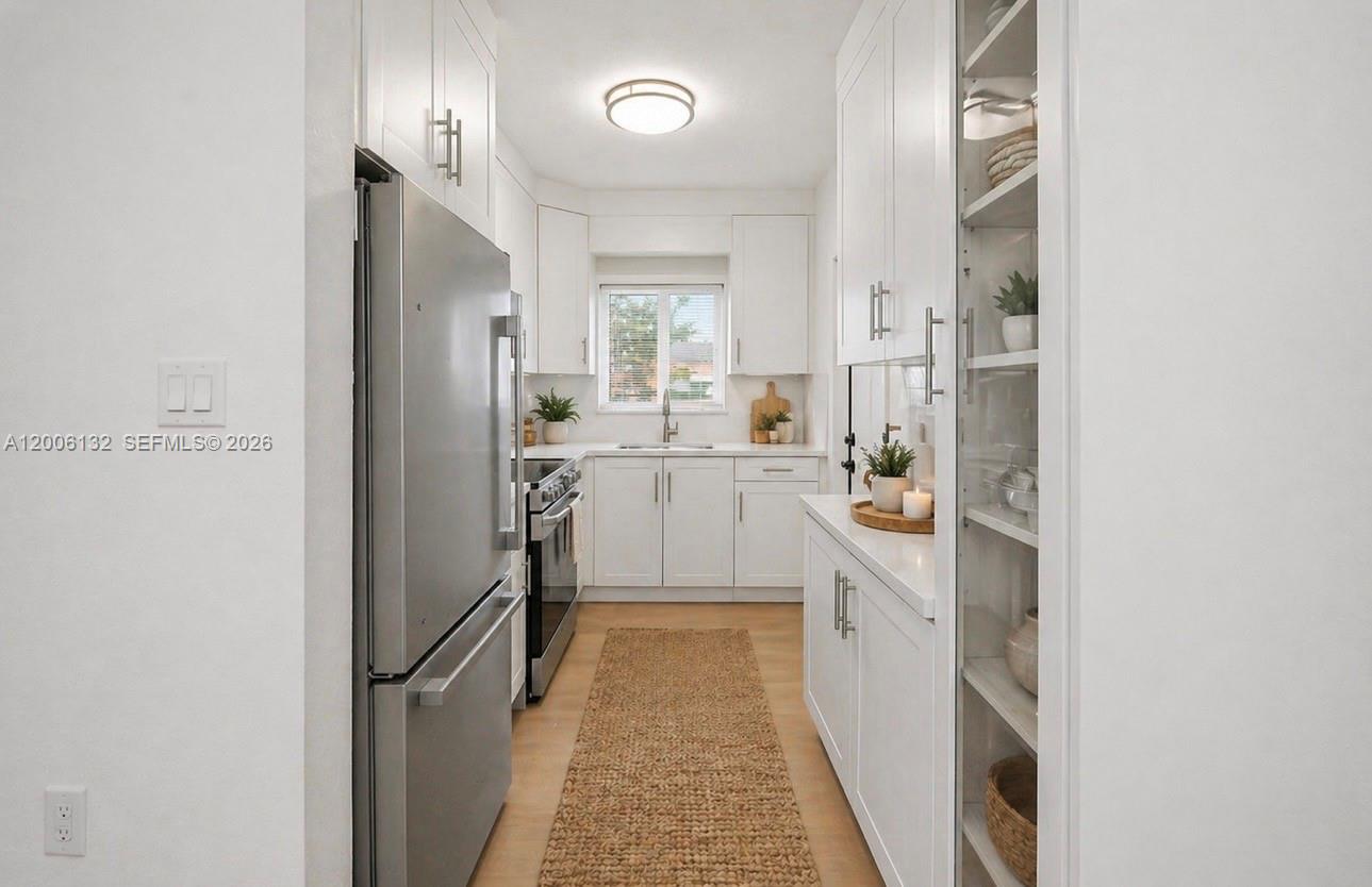 CRESTWOOD - Residential