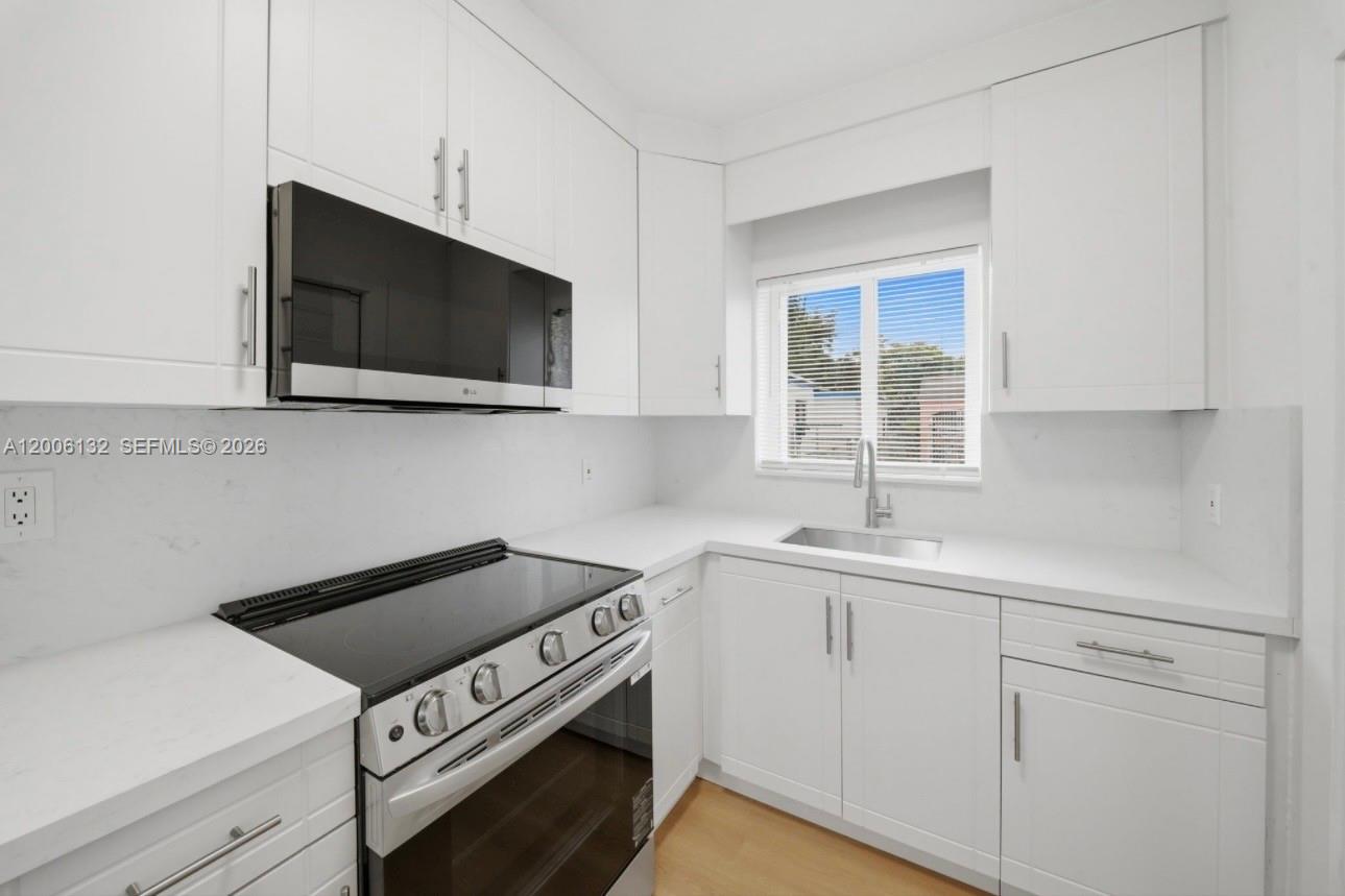 CRESTWOOD - Residential