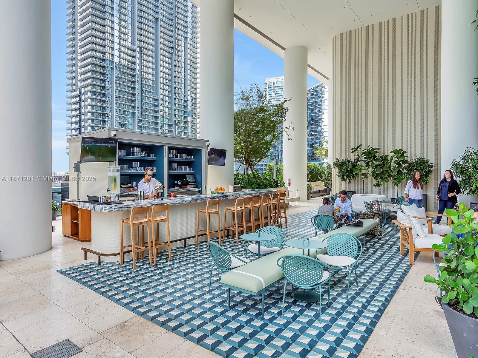 SLS LUX Residences - Residential