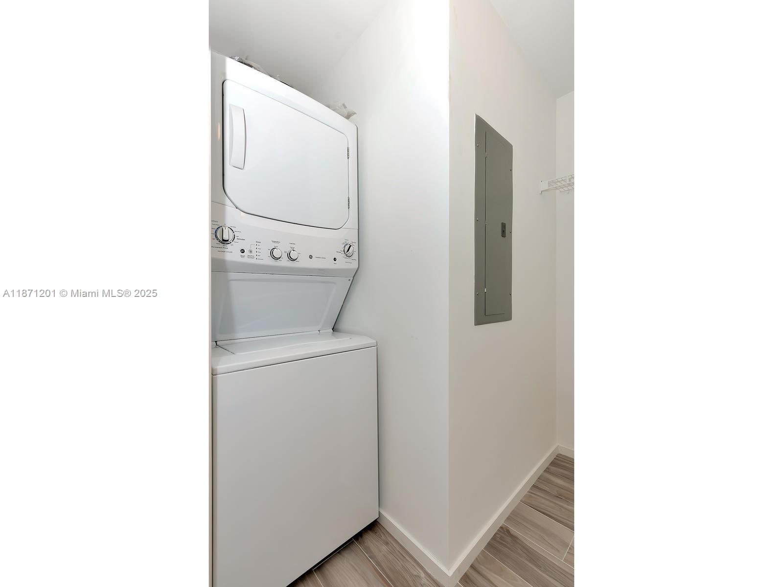 SLS LUX Residences - Residential