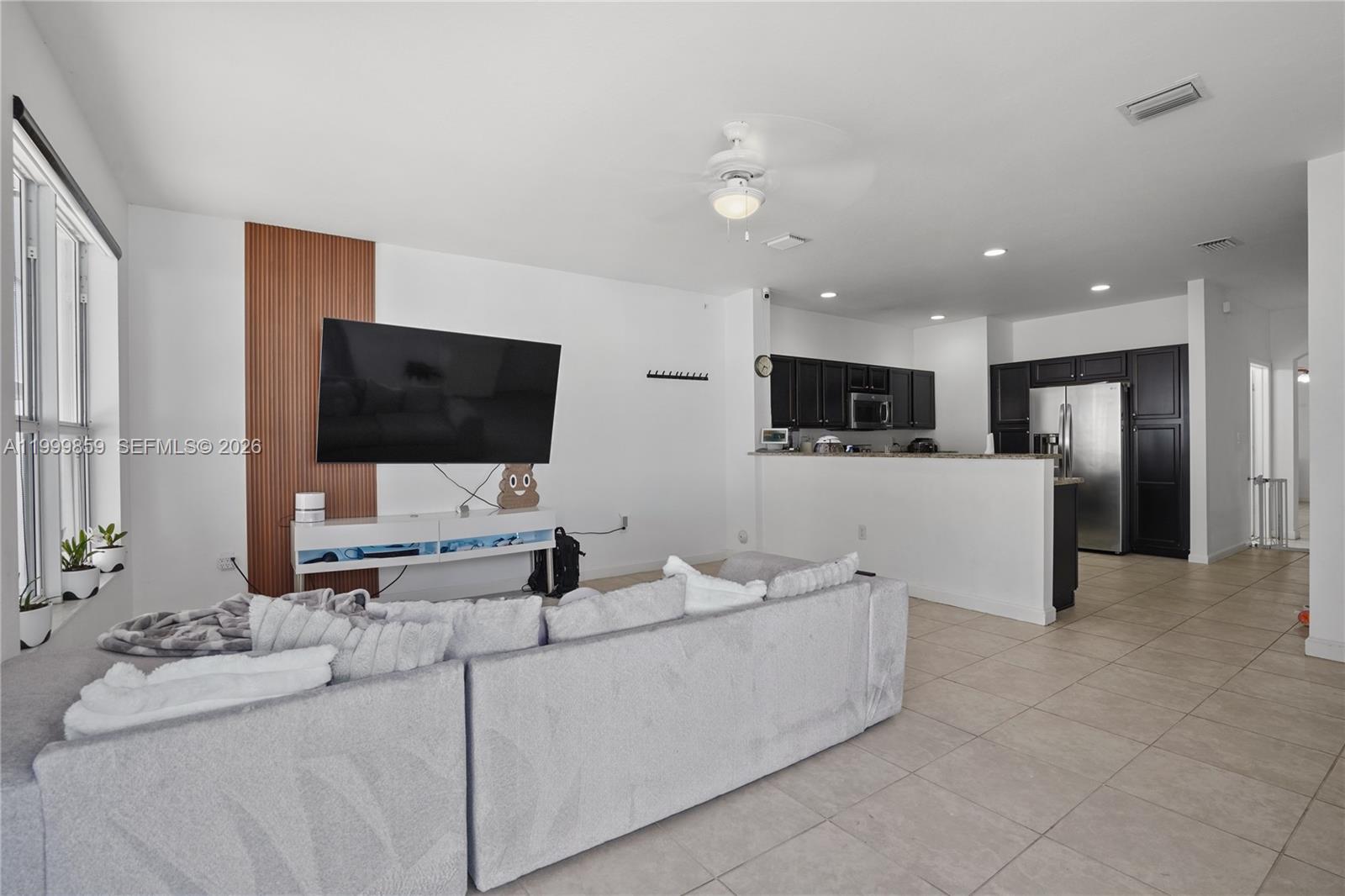 KENDALL COMMONS RESIDENTI - Residential