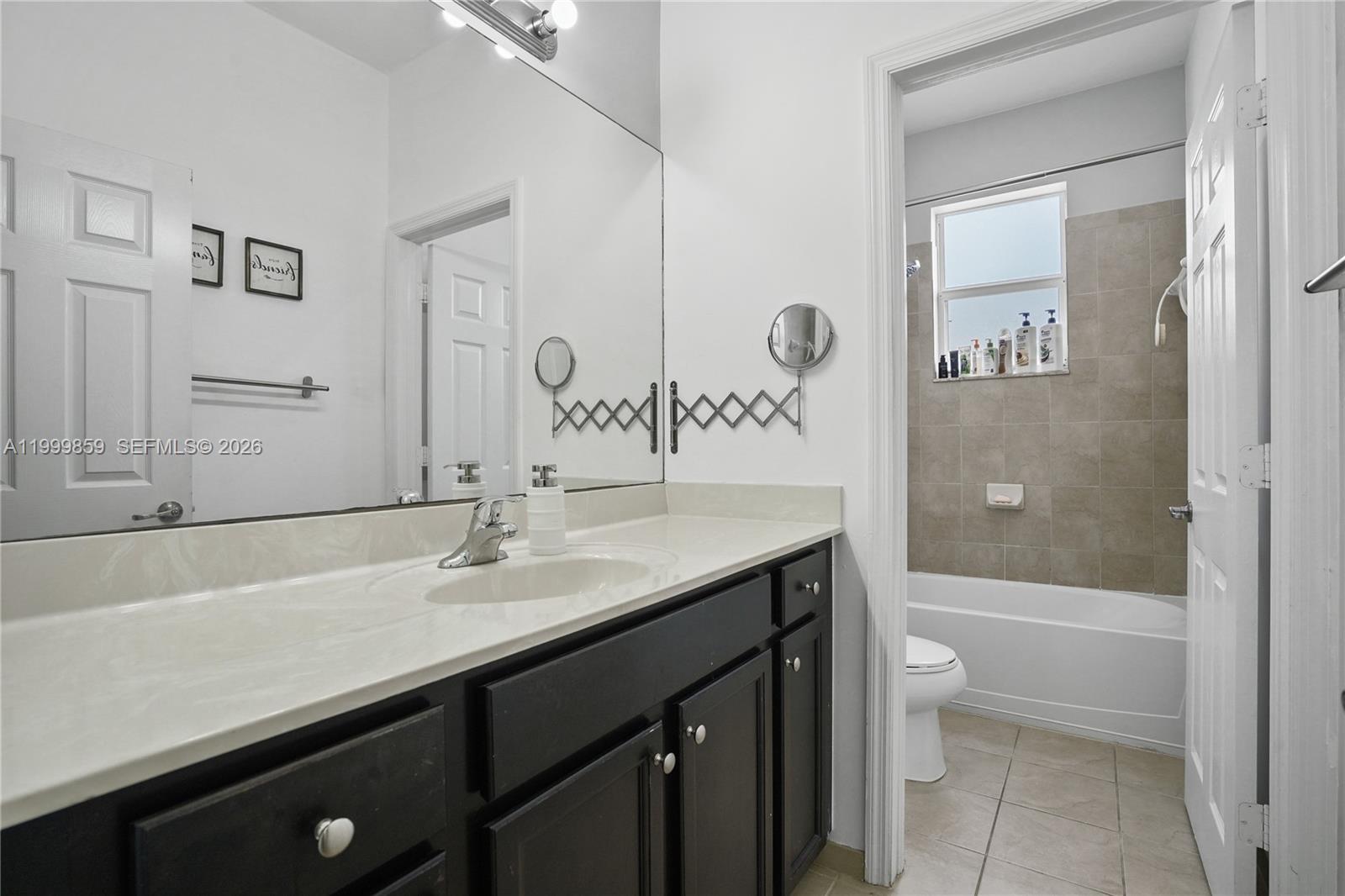 KENDALL COMMONS RESIDENTI - Residential