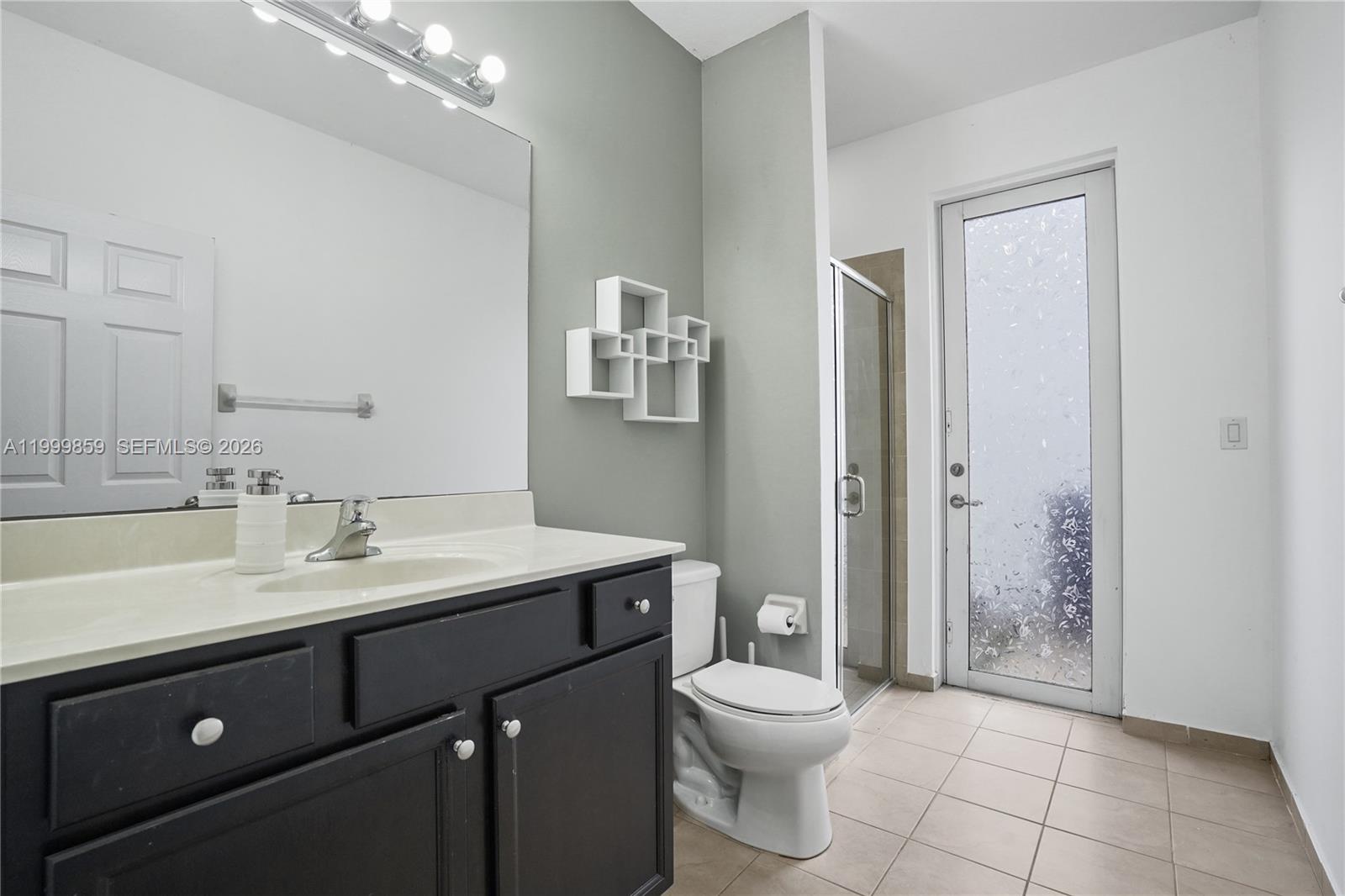 KENDALL COMMONS RESIDENTI - Residential