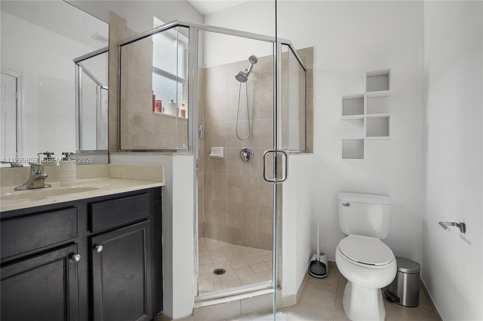 KENDALL COMMONS RESIDENTI - Residential