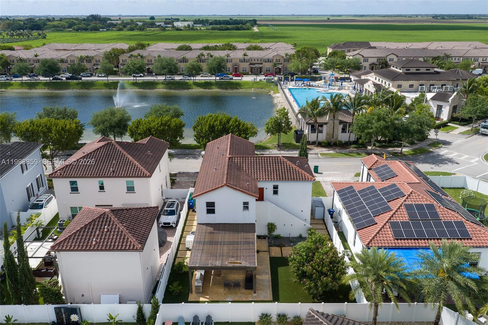 KENDALL COMMONS RESIDENTI - Residential